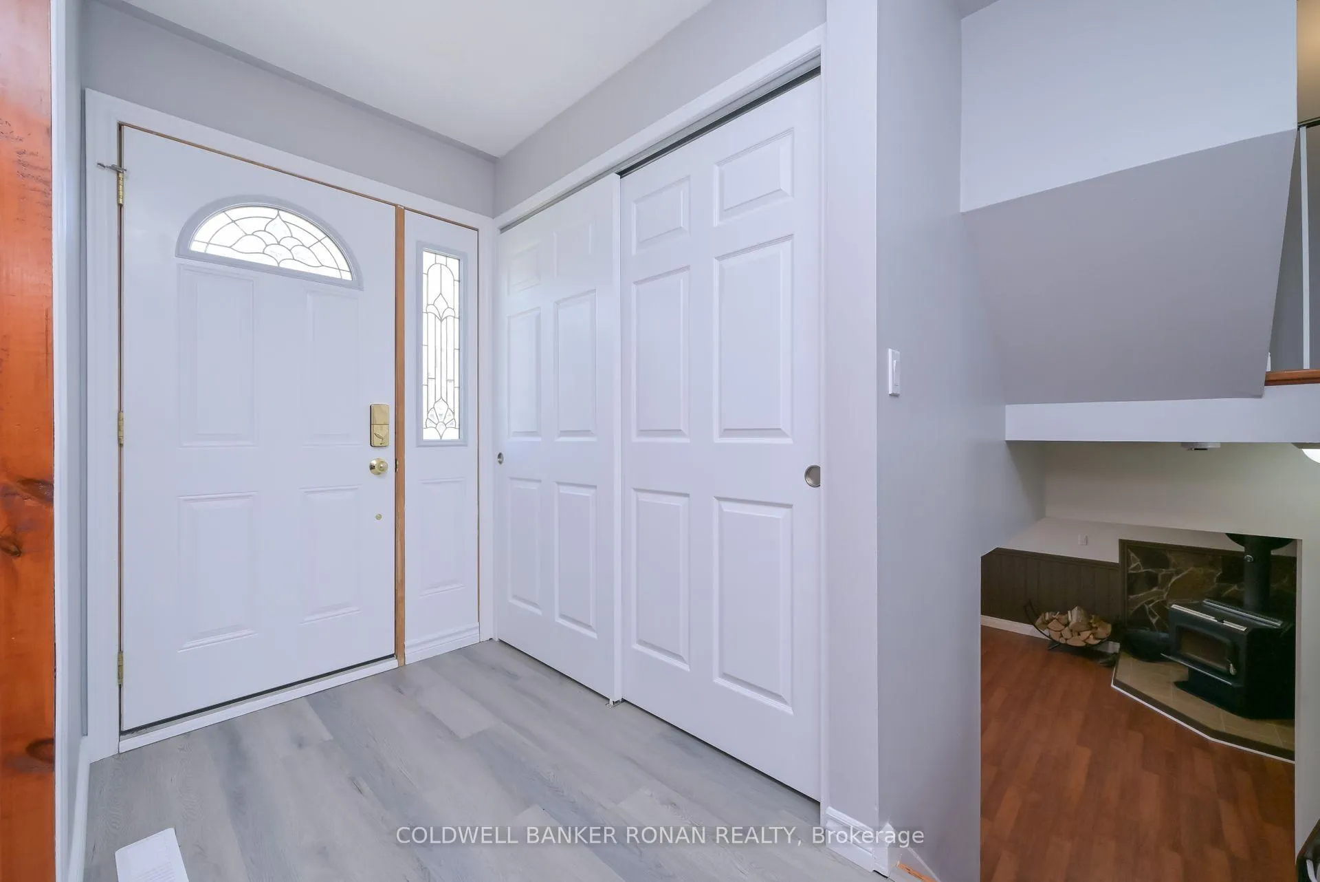 Photo 3 of 238 Mackenzie Street, New Tecumseth, Alliston — HOMEH