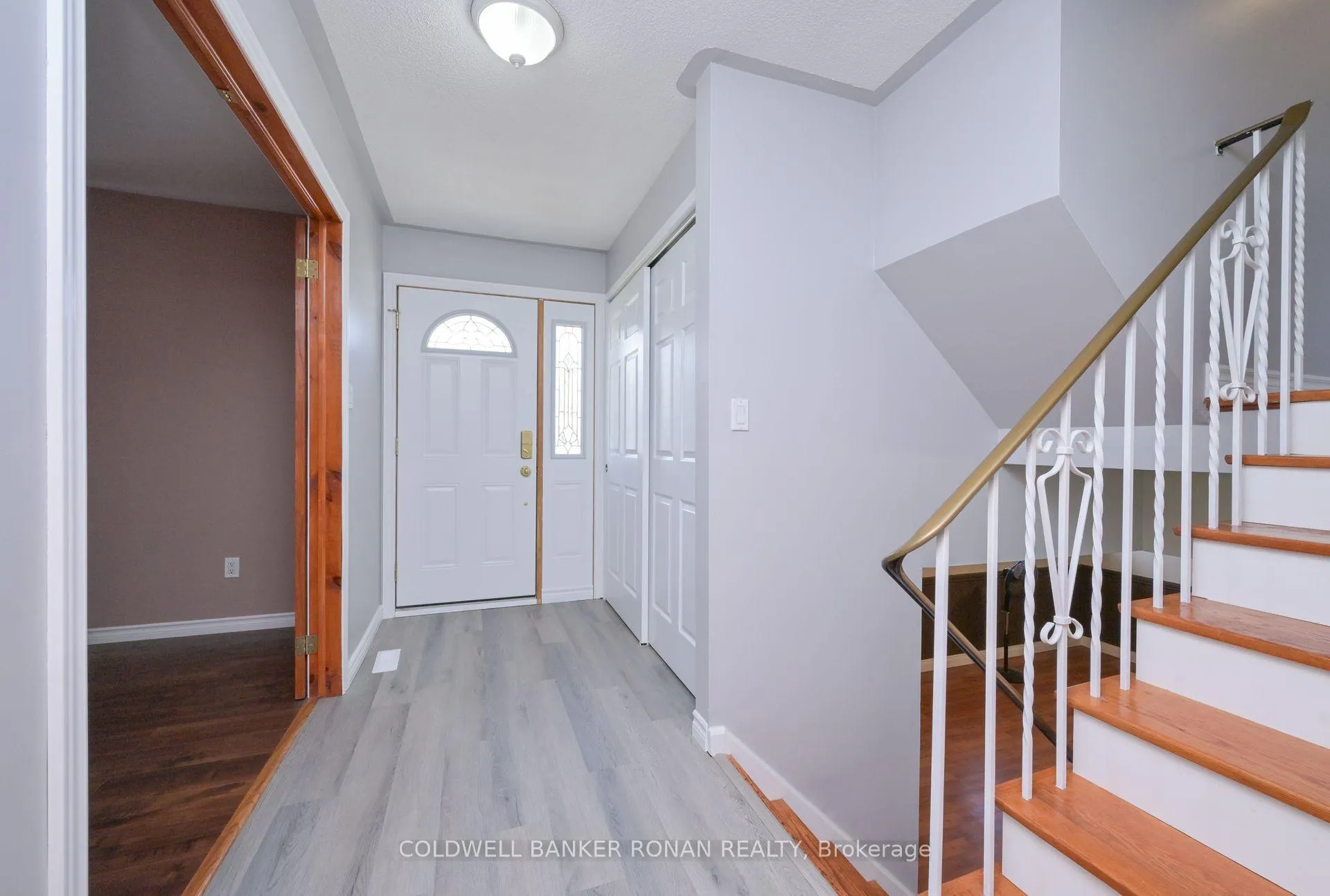 Photo 4 of 238 Mackenzie Street, New Tecumseth, Alliston — HOMEH
