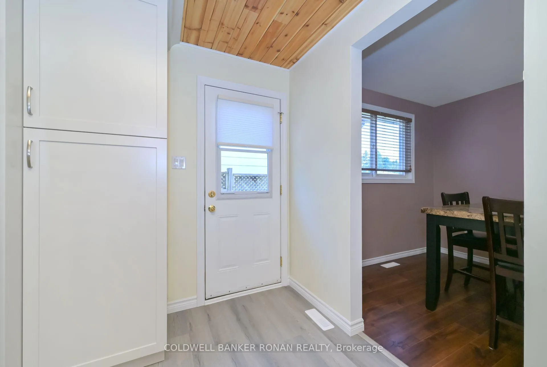 Photo 9 of 238 Mackenzie Street, New Tecumseth, Alliston — HOMEH