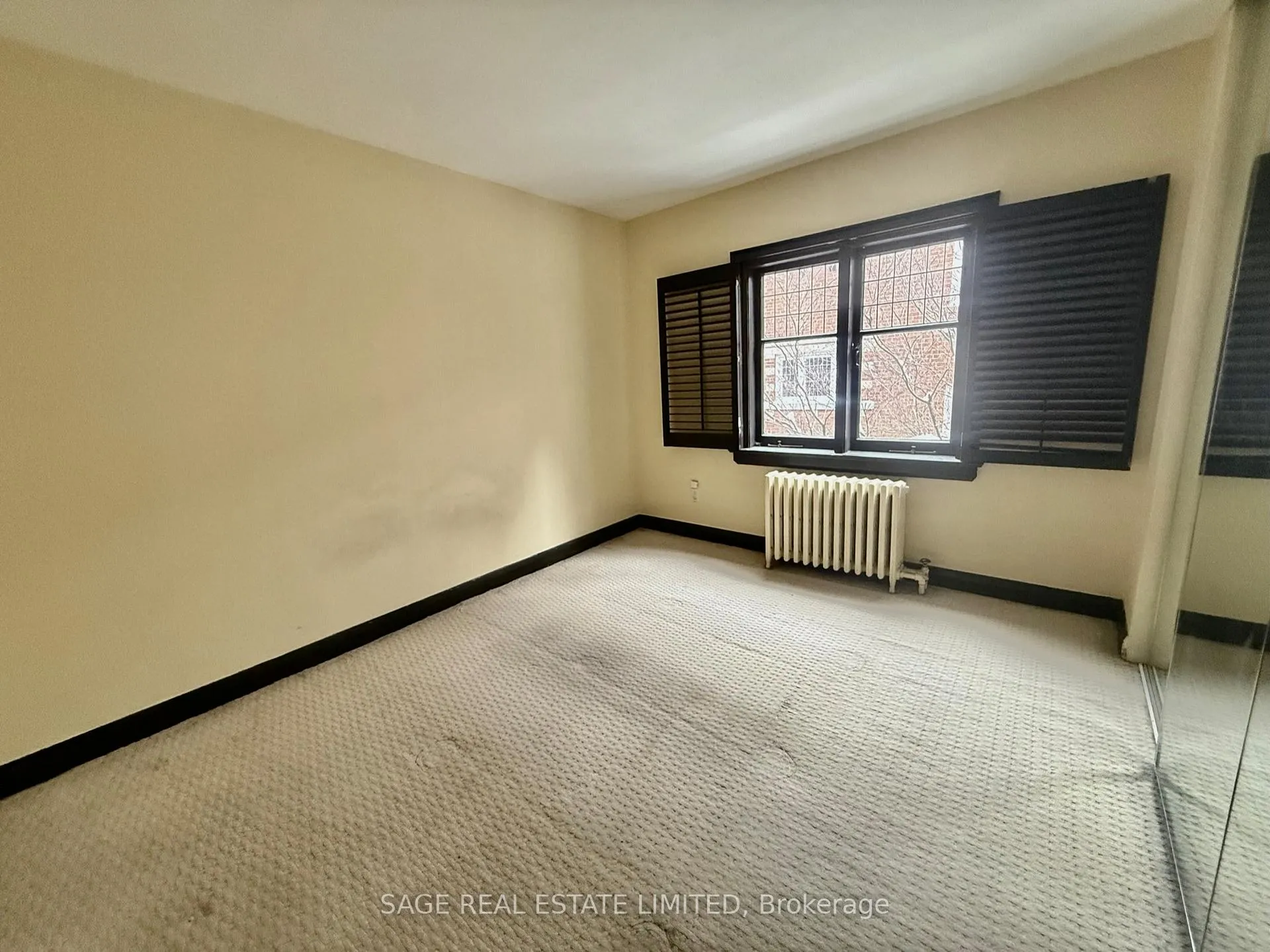 Photo 6 of Unit 6, 315 Lonsdale Road, Toronto, Casa Loma — HOMEH