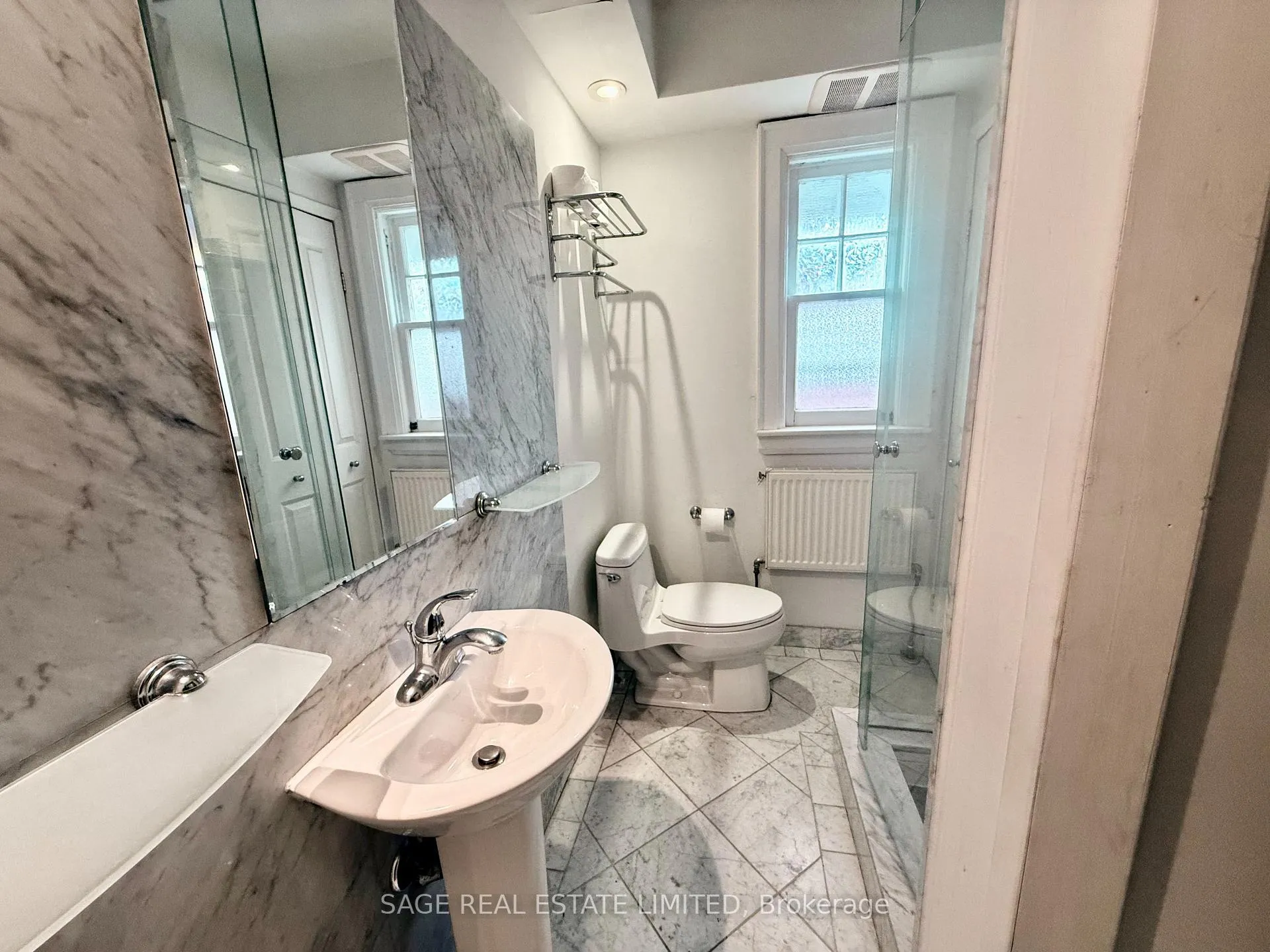 Photo 10 of Unit 6, 315 Lonsdale Road, Toronto, Casa Loma — HOMEH