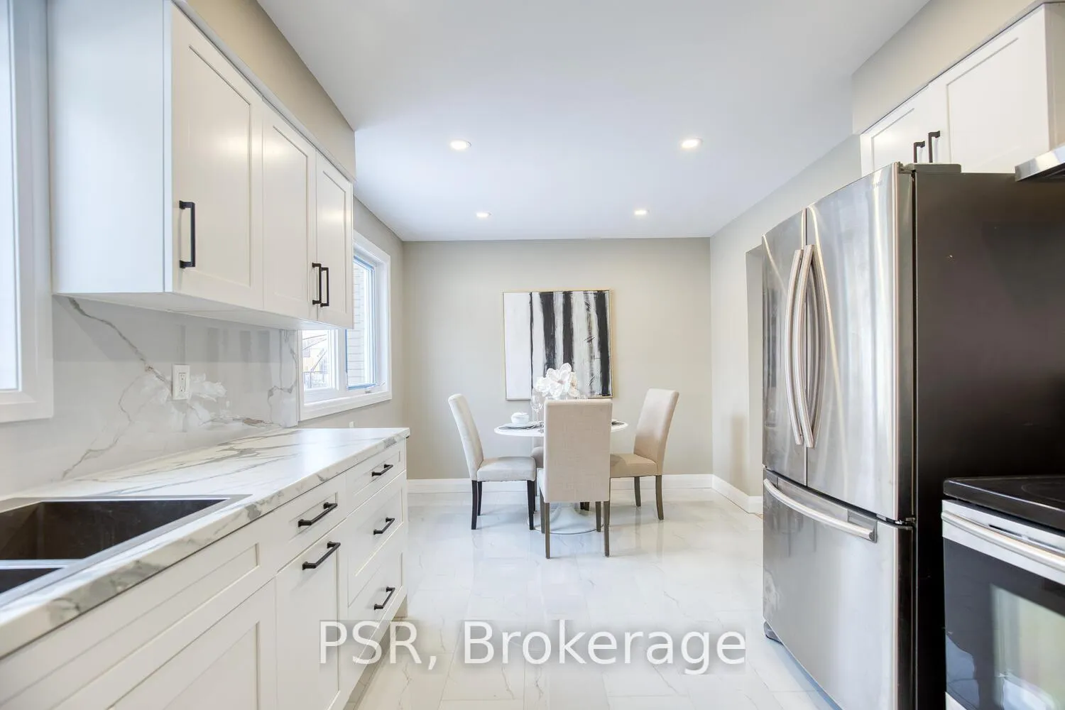 Photo 9 of 1358 Queen's Boulevard, Kitchener — HOMEH