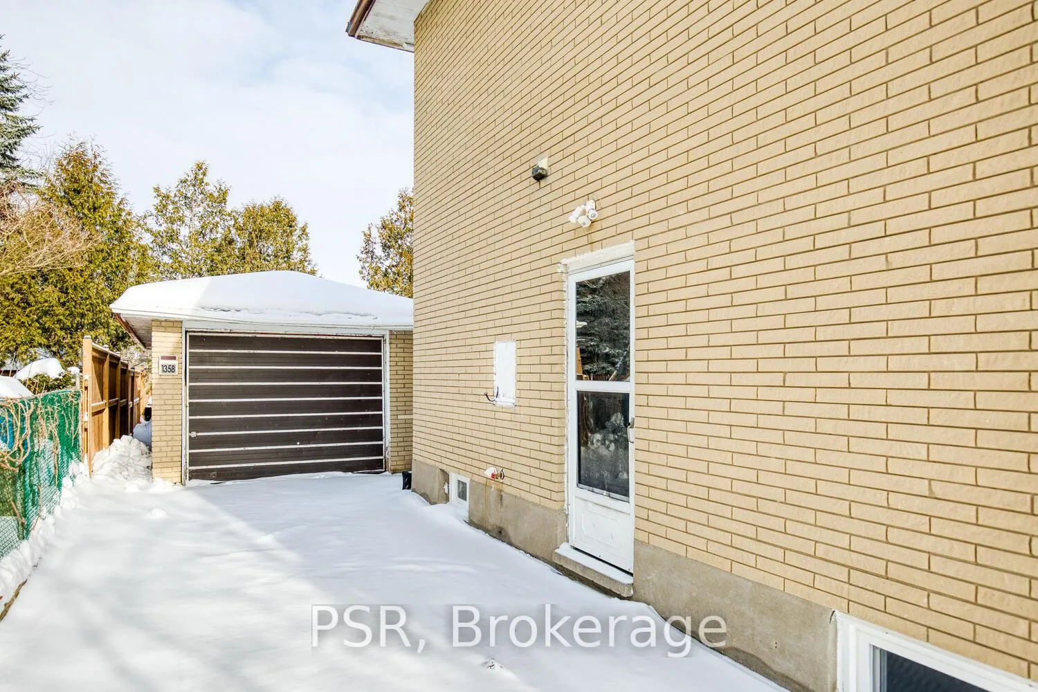 Photo 31 of 1358 Queen's Boulevard, Kitchener — HOMEH