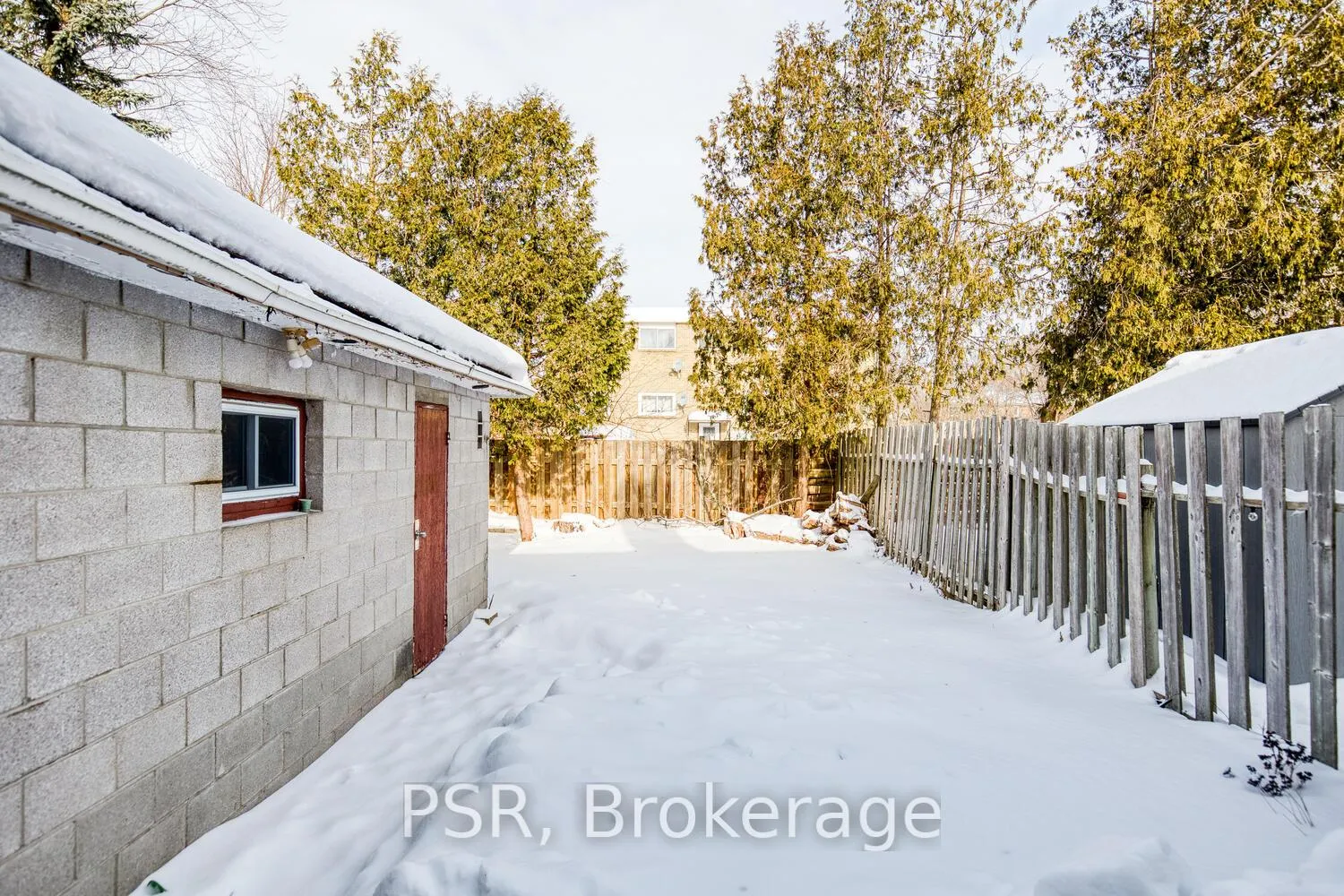 Photo 34 of 1358 Queen's Boulevard, Kitchener — HOMEH