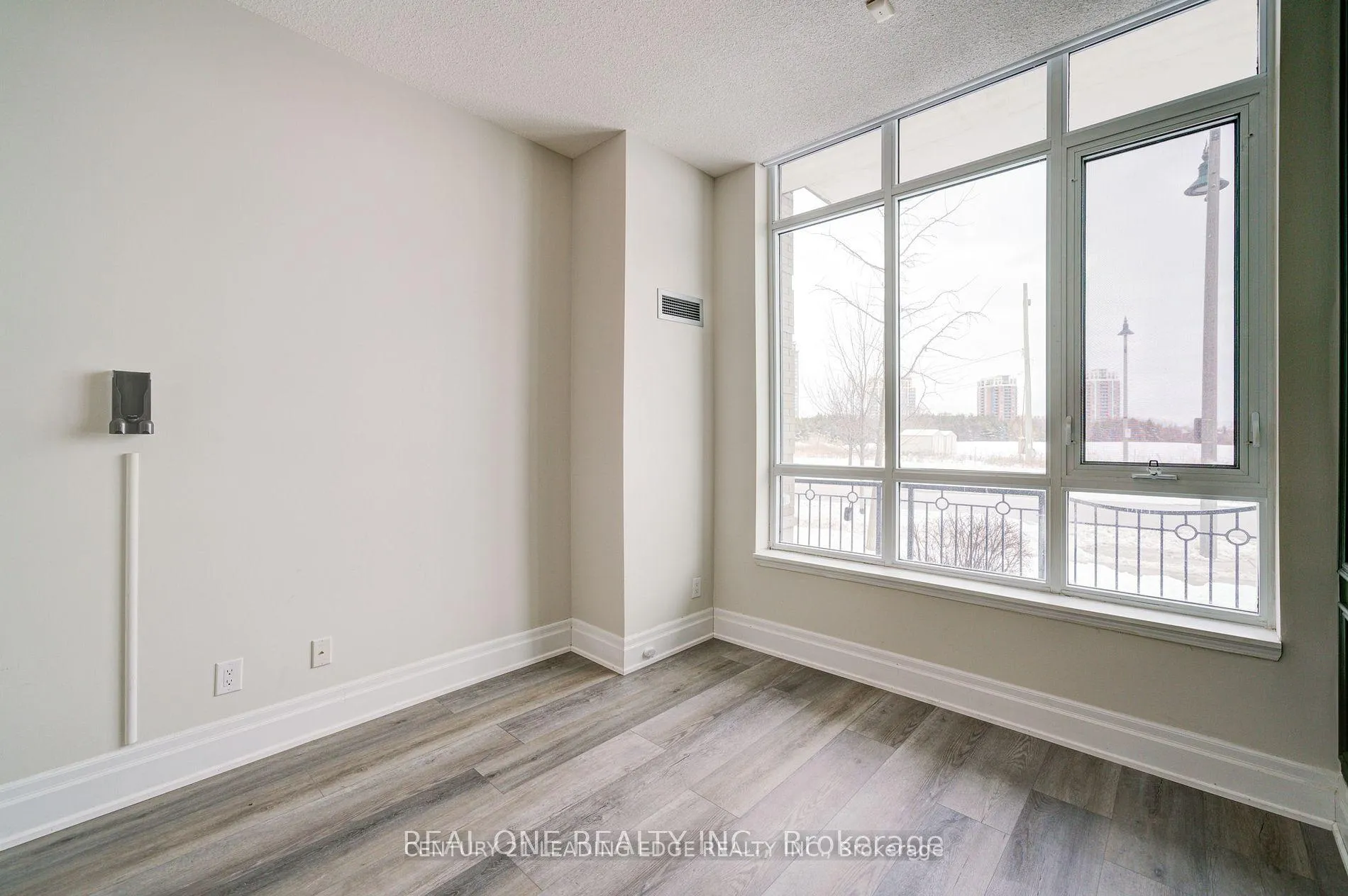 Photo 12 of Unit 107, 111 Upper Duke Crescent, Markham, Unionville — HOMEH