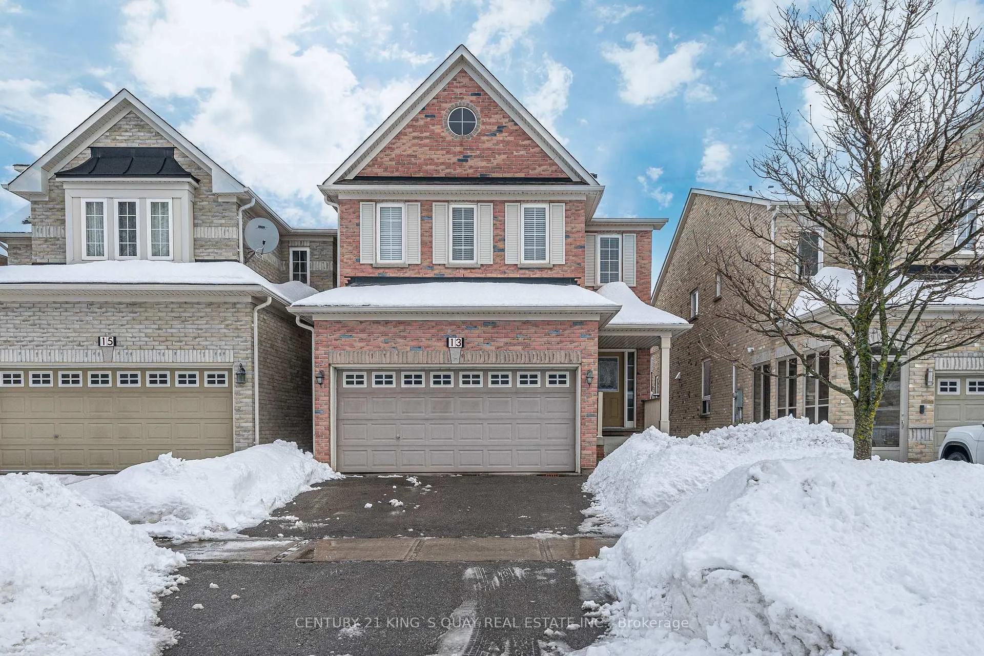 Photo 1 of 13 Barkwood Hollow, Markham, Berczy — HOMEH
