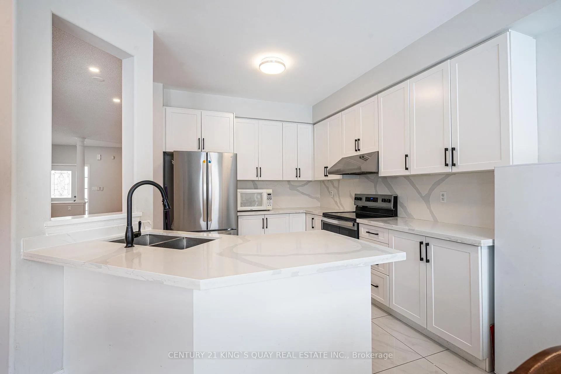 Photo 11 of 13 Barkwood Hollow, Markham, Berczy — HOMEH