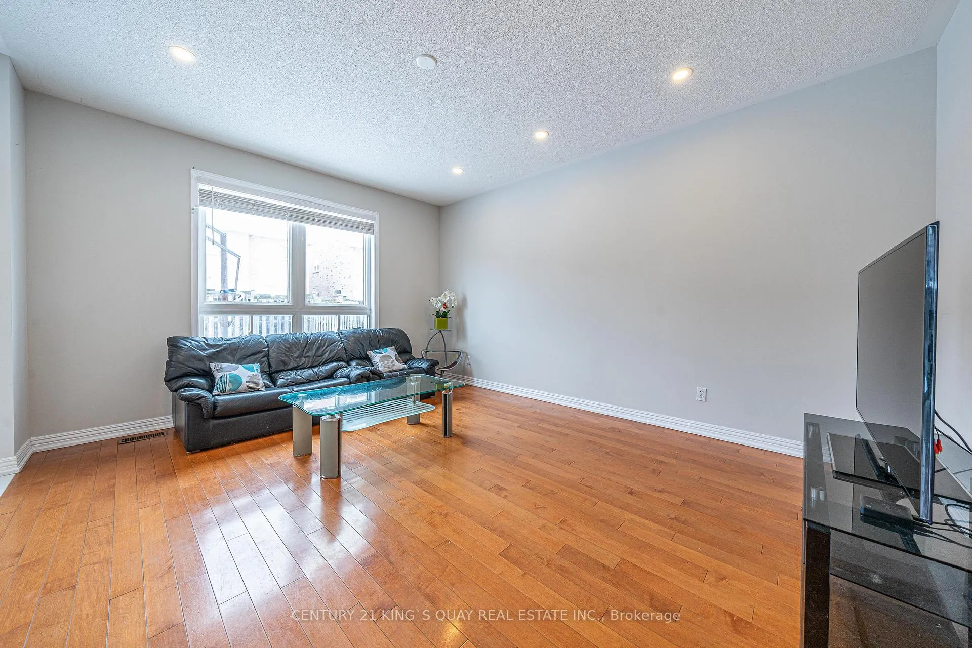 Photo 15 of 13 Barkwood Hollow, Markham, Berczy — HOMEH