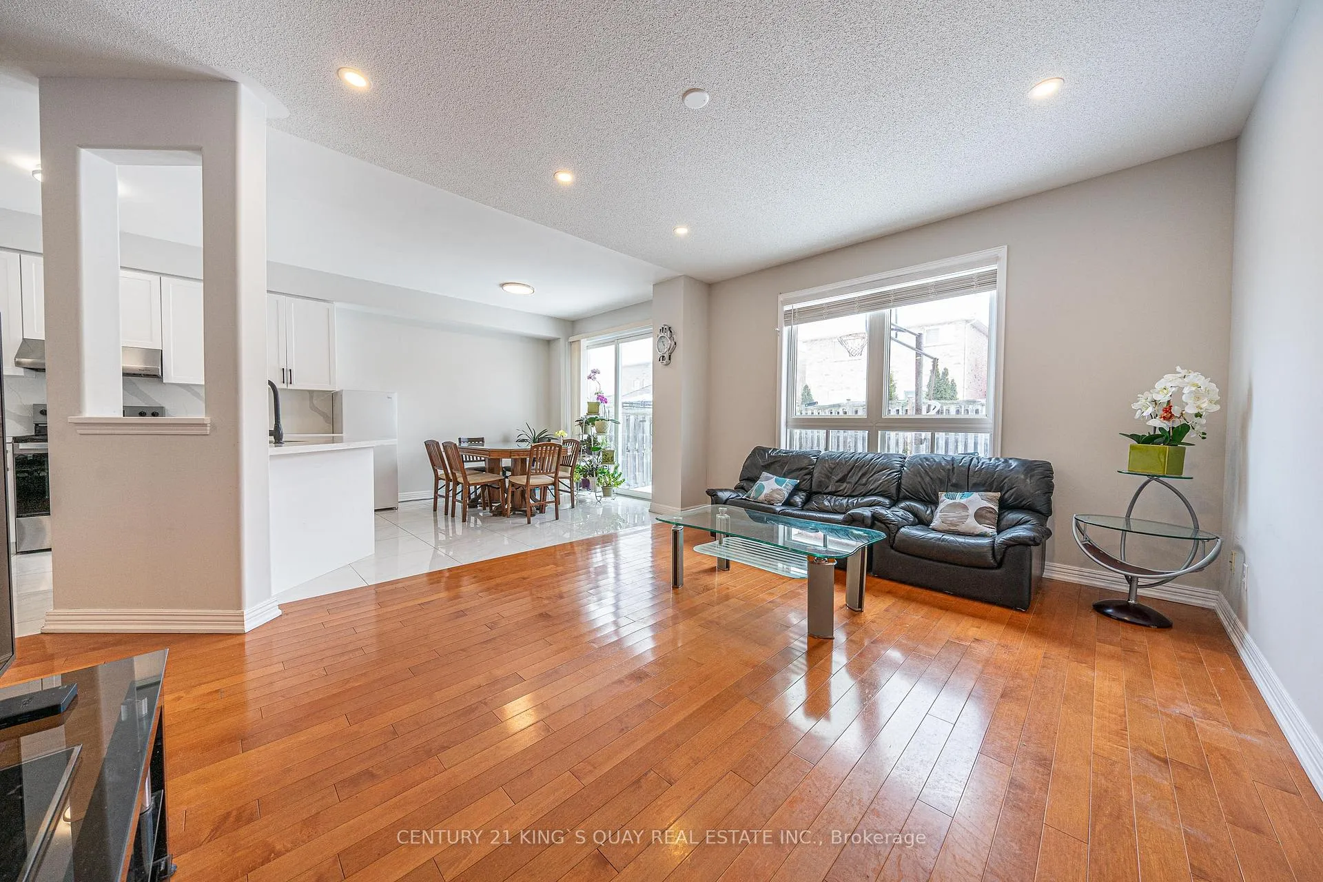 Photo 17 of 13 Barkwood Hollow, Markham, Berczy — HOMEH