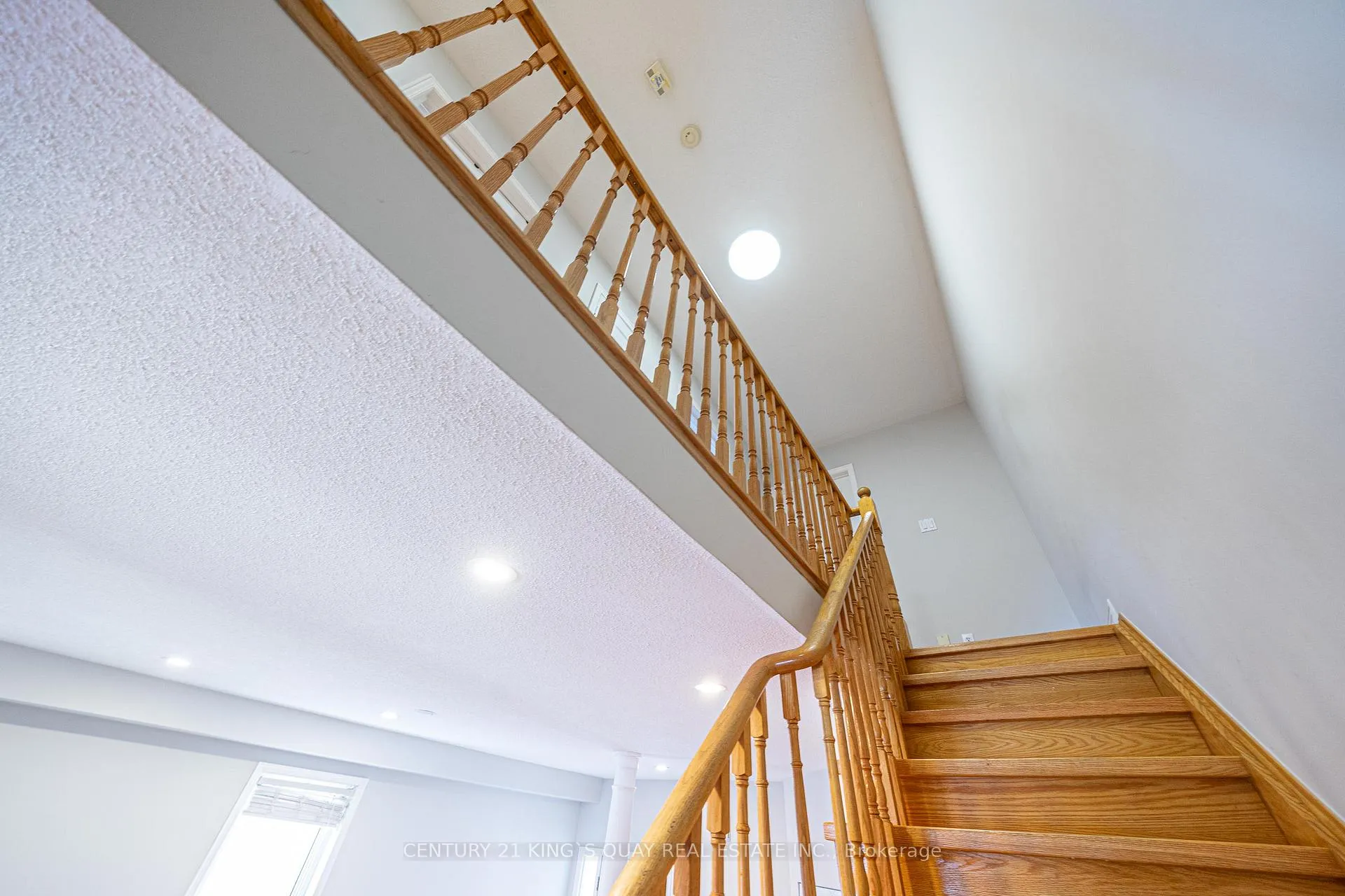 Photo 21 of 13 Barkwood Hollow, Markham, Berczy — HOMEH