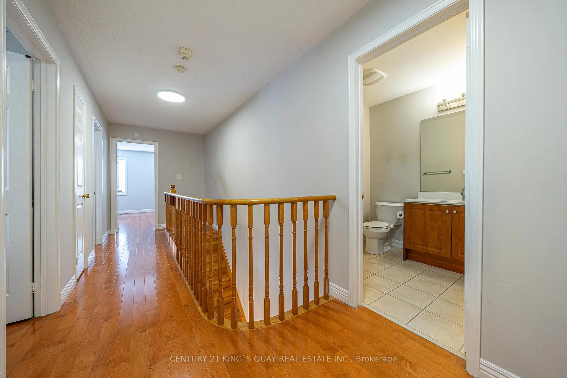 Photo 22 of 13 Barkwood Hollow, Markham, Berczy — HOMEH