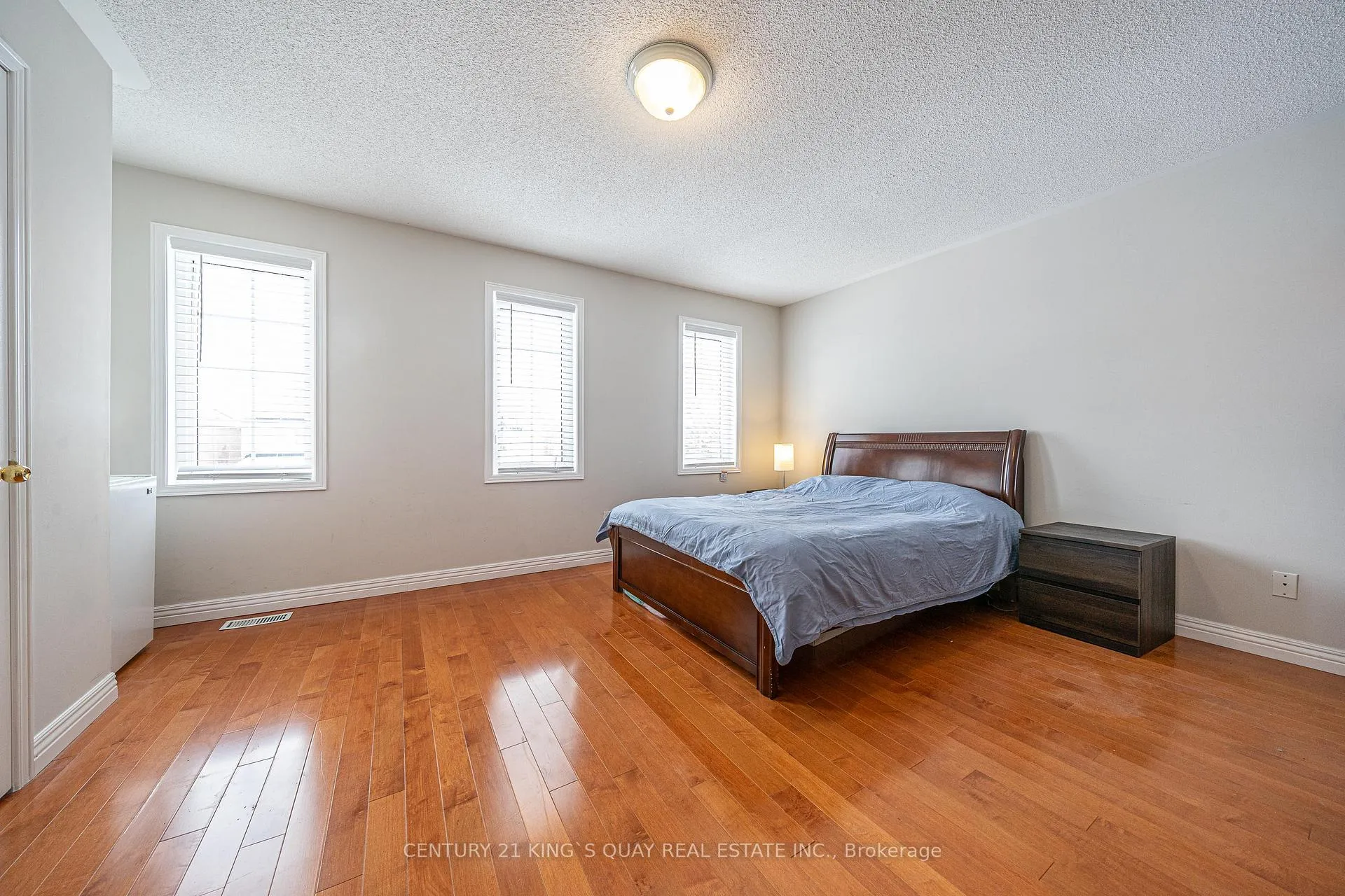 Photo 25 of 13 Barkwood Hollow, Markham, Berczy — HOMEH