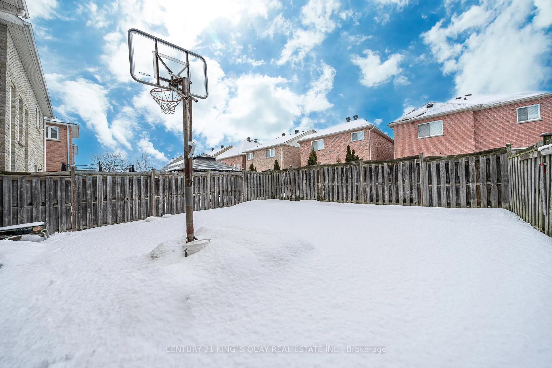 Photo 32 of 13 Barkwood Hollow, Markham, Berczy — HOMEH