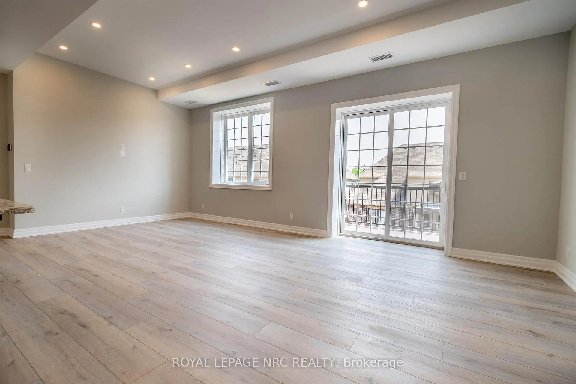 Photo 20 of Unit 6, 99 South Drive, St. Catharines, Old Glenridge — HOMEH