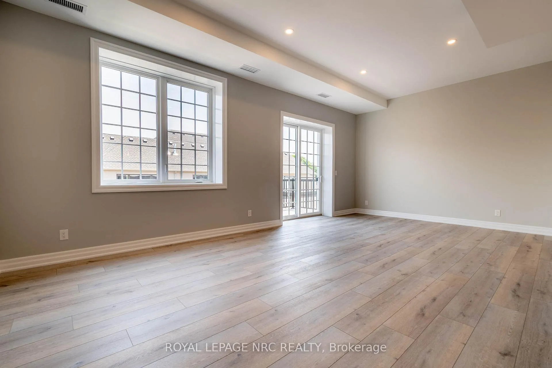 Photo 21 of Unit 6, 99 South Drive, St. Catharines, Old Glenridge — HOMEH