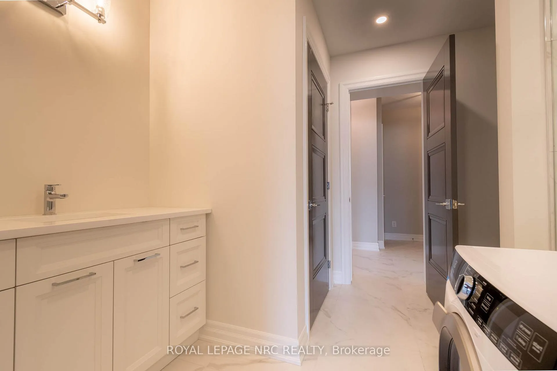 Photo 27 of Unit 6, 99 South Drive, St. Catharines, Old Glenridge — HOMEH