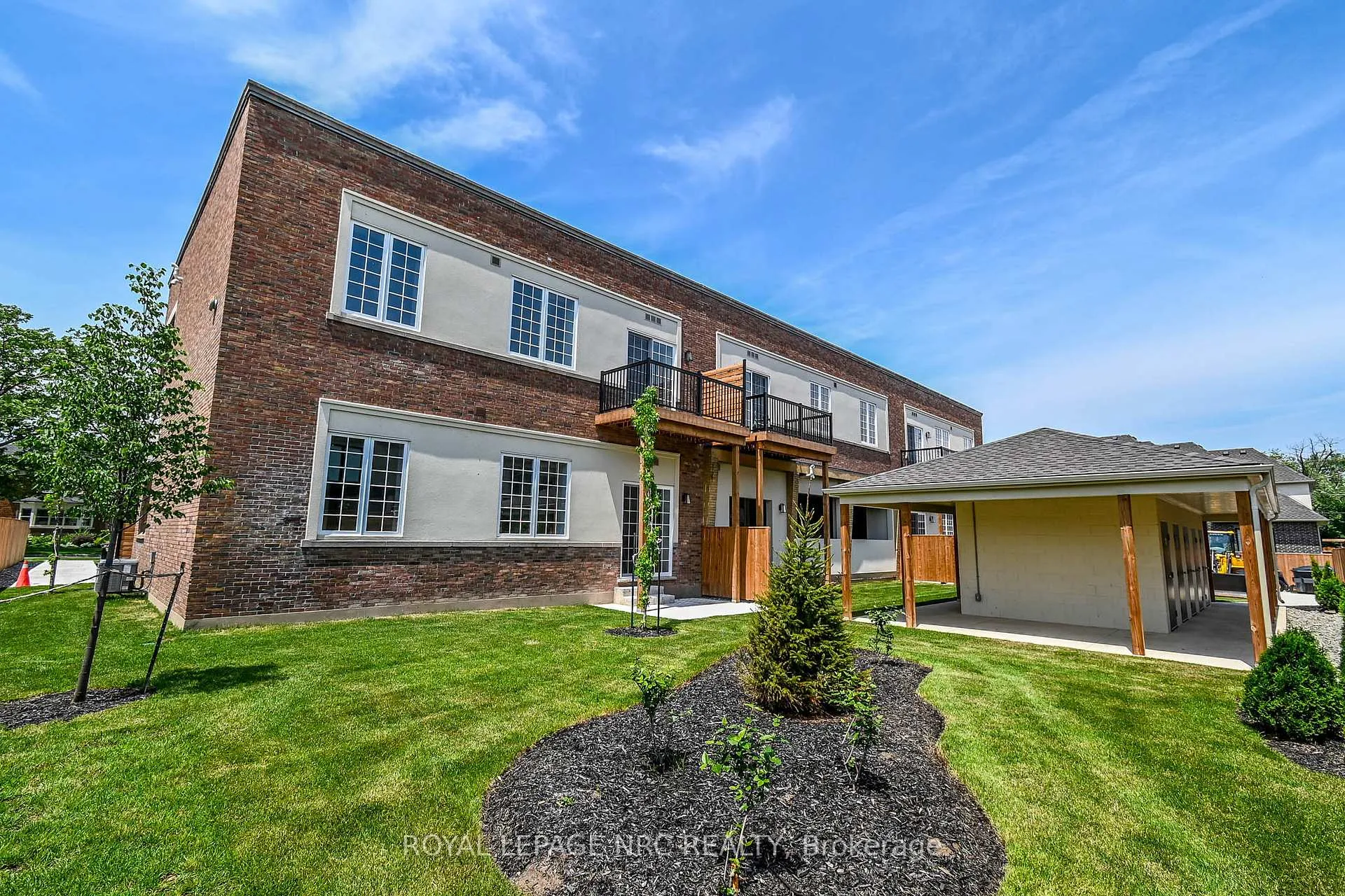 Photo 37 of Unit 6, 99 South Drive, St. Catharines, Old Glenridge — HOMEH
