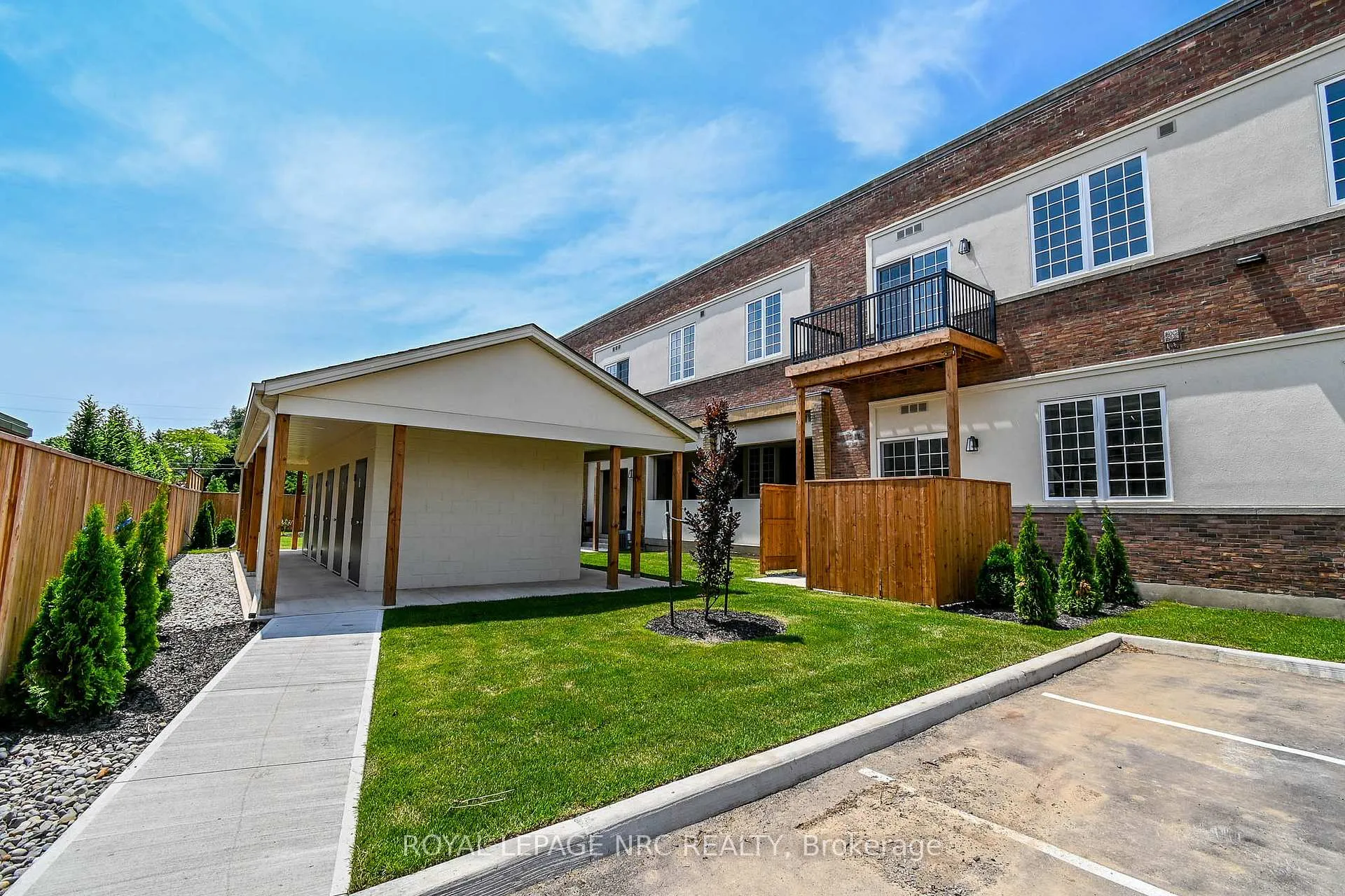 Photo 41 of Unit 6, 99 South Drive, St. Catharines, Old Glenridge — HOMEH