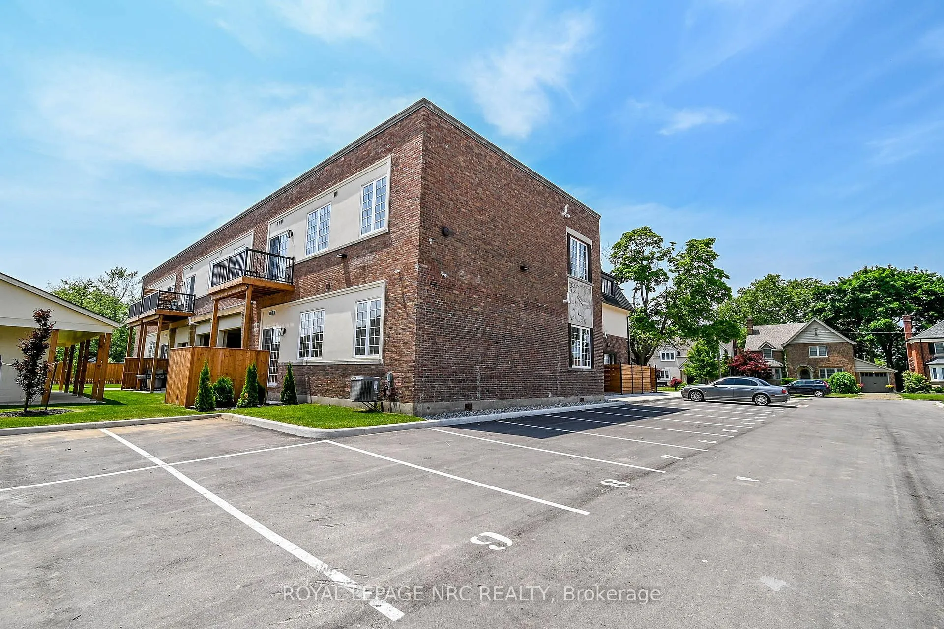 Photo 42 of Unit 6, 99 South Drive, St. Catharines, Old Glenridge — HOMEH