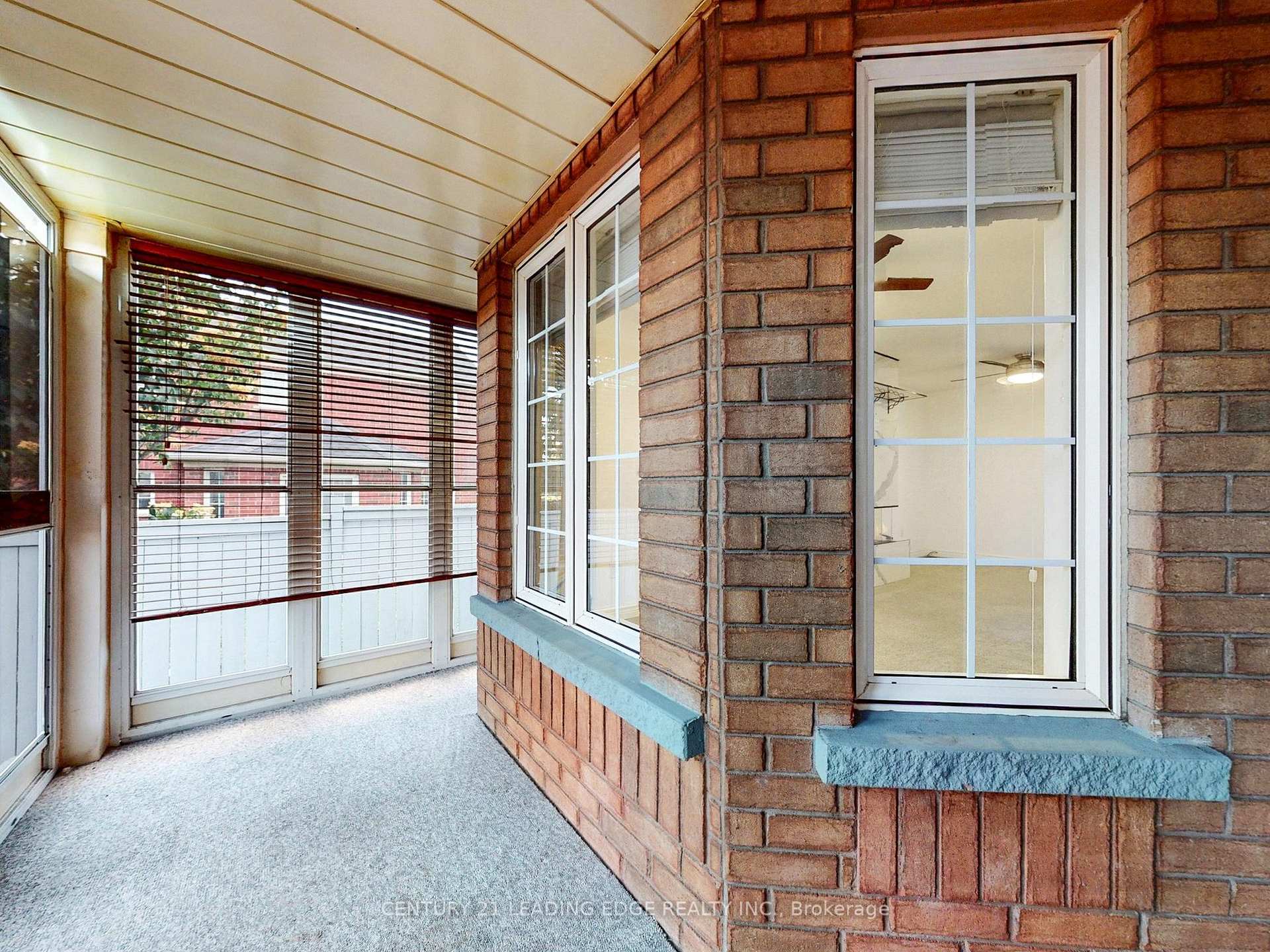 Photo 6 of 40 Silverstone Crescent, Georgina, Keswick South — HOMEH