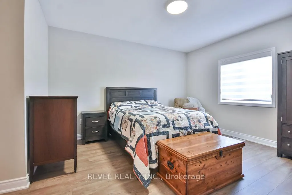 Photo 20 of 19 Leanne's Way, Orillia — HOMEH