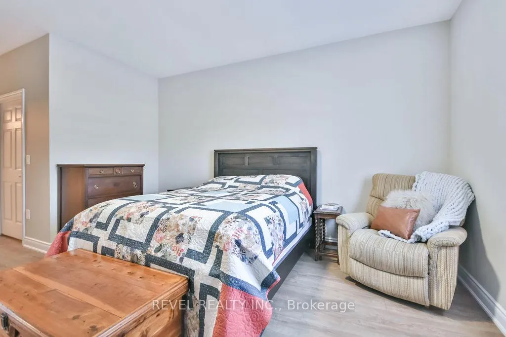 Photo 21 of 19 Leanne's Way, Orillia — HOMEH