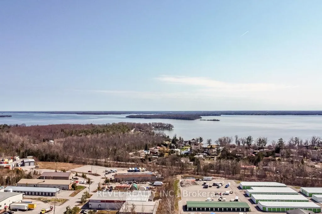 Photo 36 of 19 Leanne's Way, Orillia — HOMEH