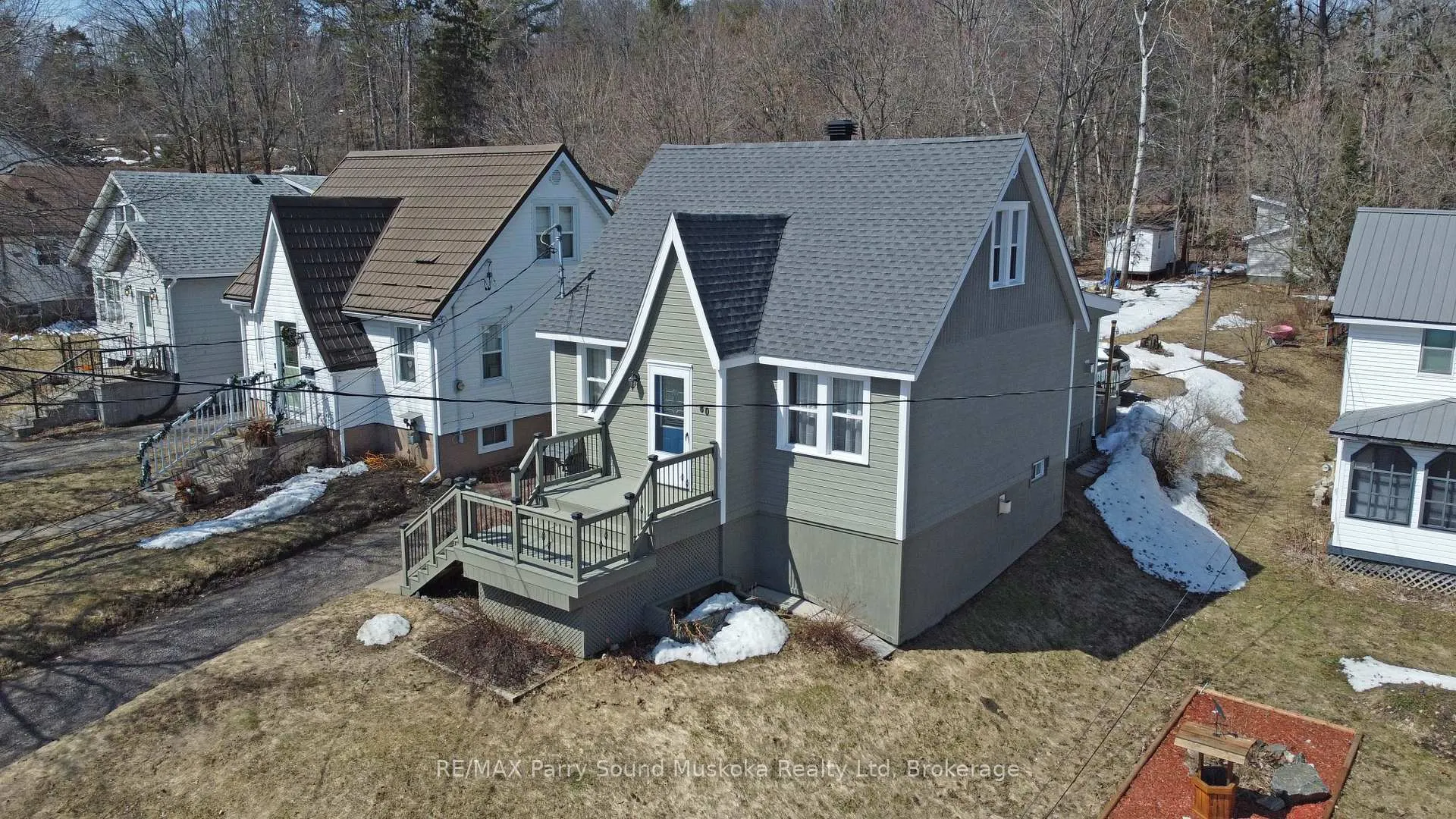 Photo 2 of 60 William Street, Parry Sound — HOMEH