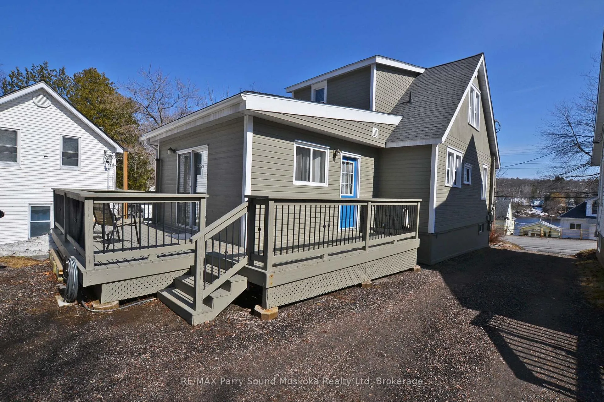 Photo 4 of 60 William Street, Parry Sound — HOMEH
