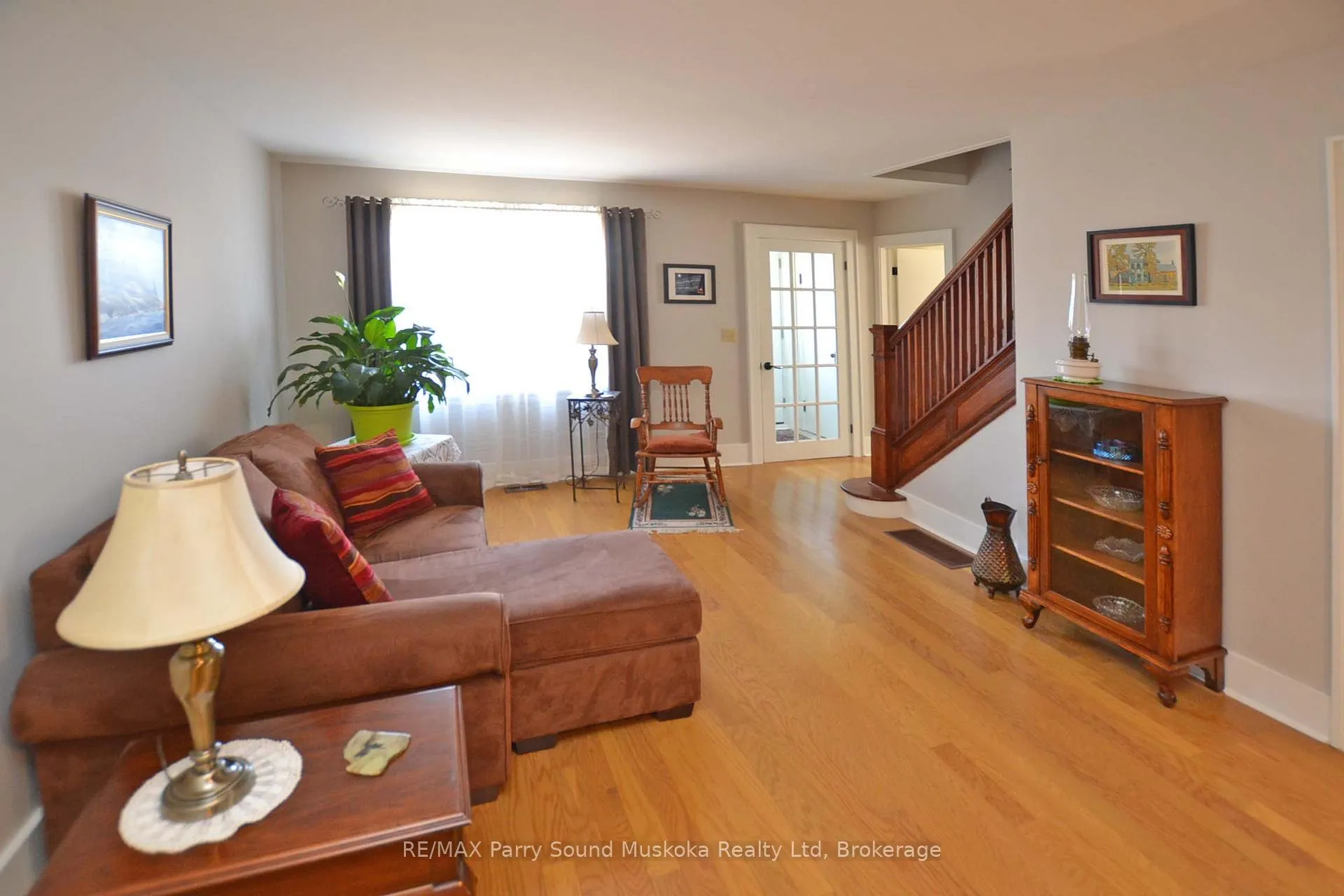 Photo 13 of 60 William Street, Parry Sound — HOMEH