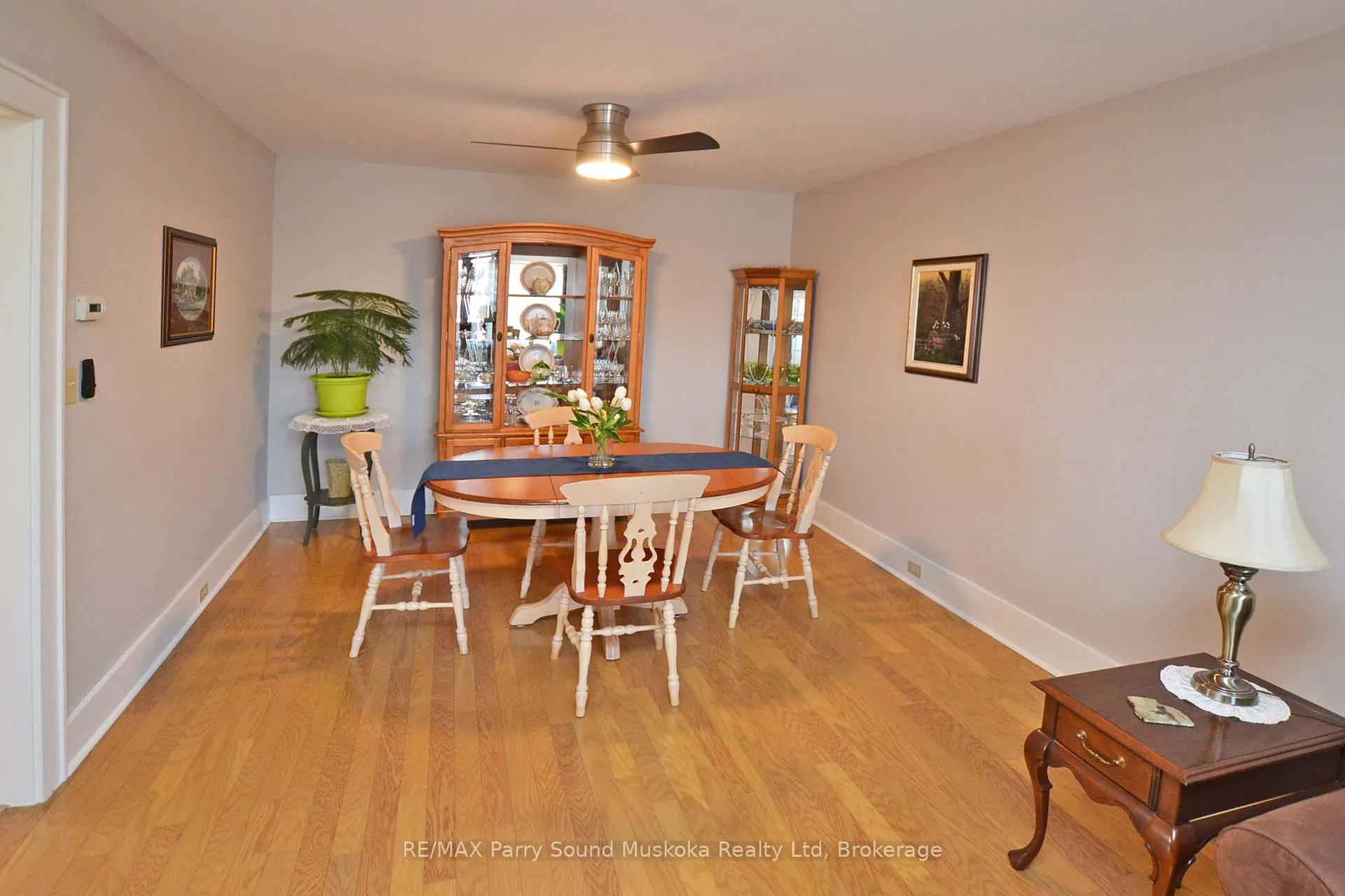Photo 15 of 60 William Street, Parry Sound — HOMEH