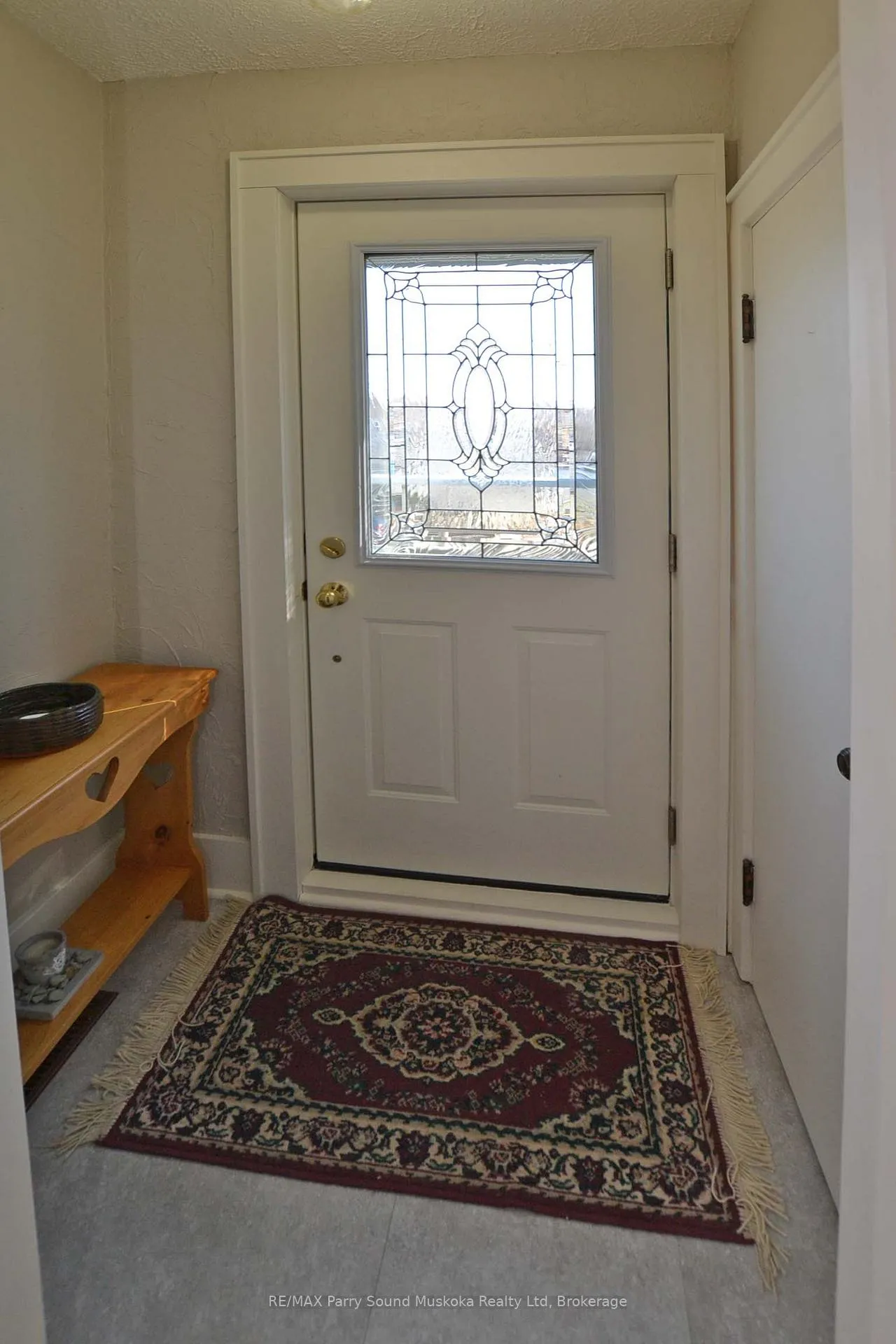 Photo 17 of 60 William Street, Parry Sound — HOMEH