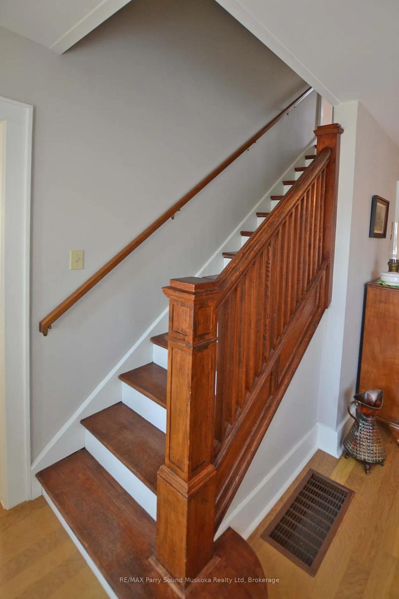 Photo 22 of 60 William Street, Parry Sound — HOMEH