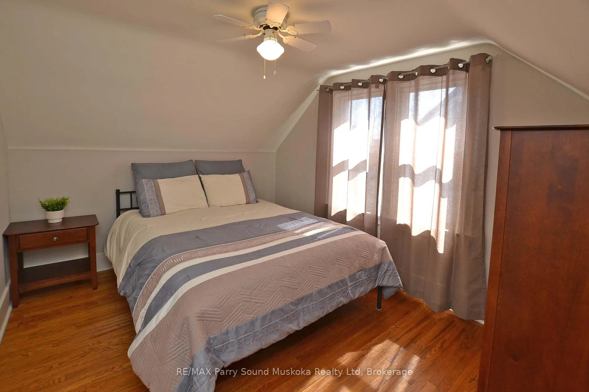 Photo 26 of 60 William Street, Parry Sound — HOMEH