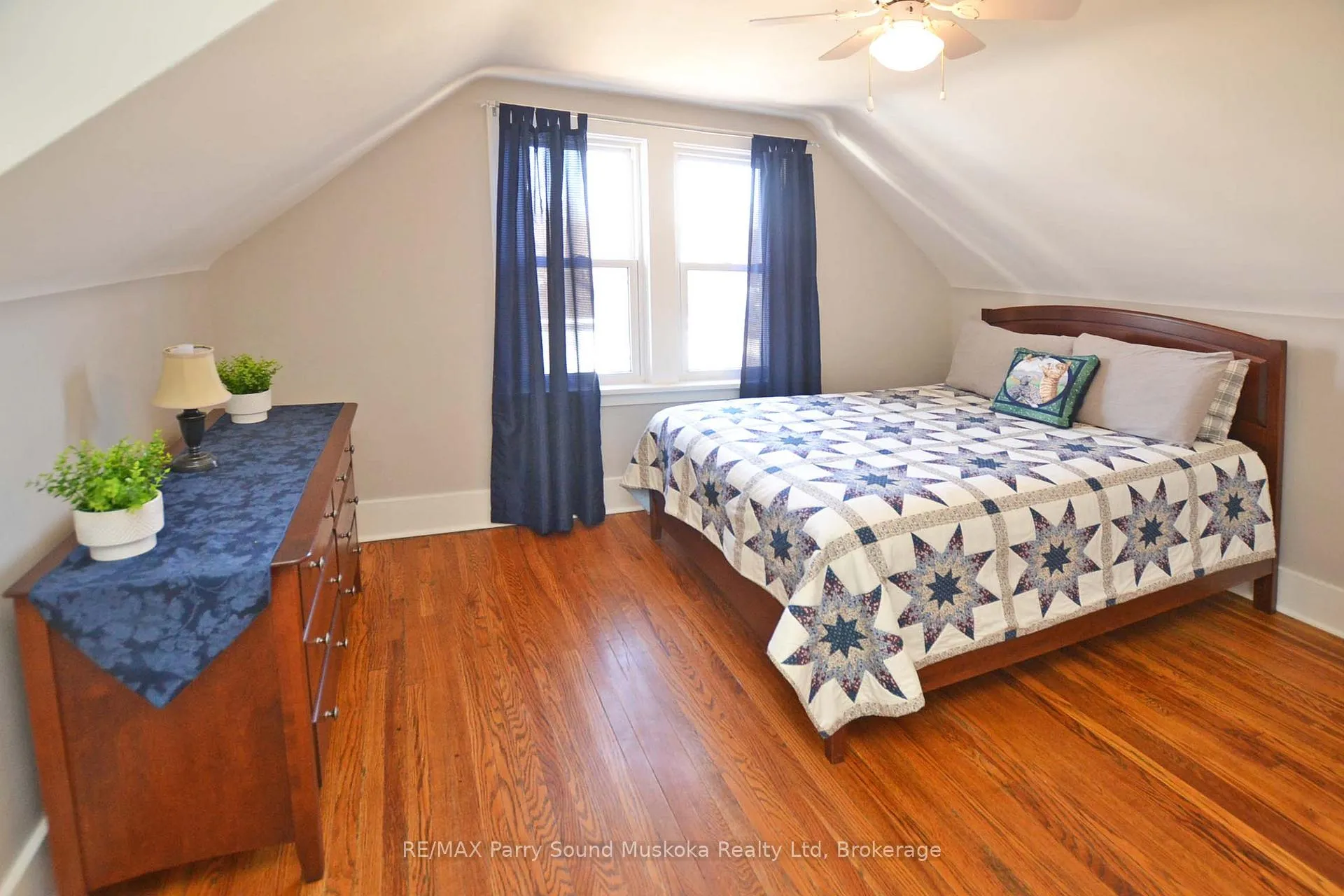 Photo 31 of 60 William Street, Parry Sound — HOMEH