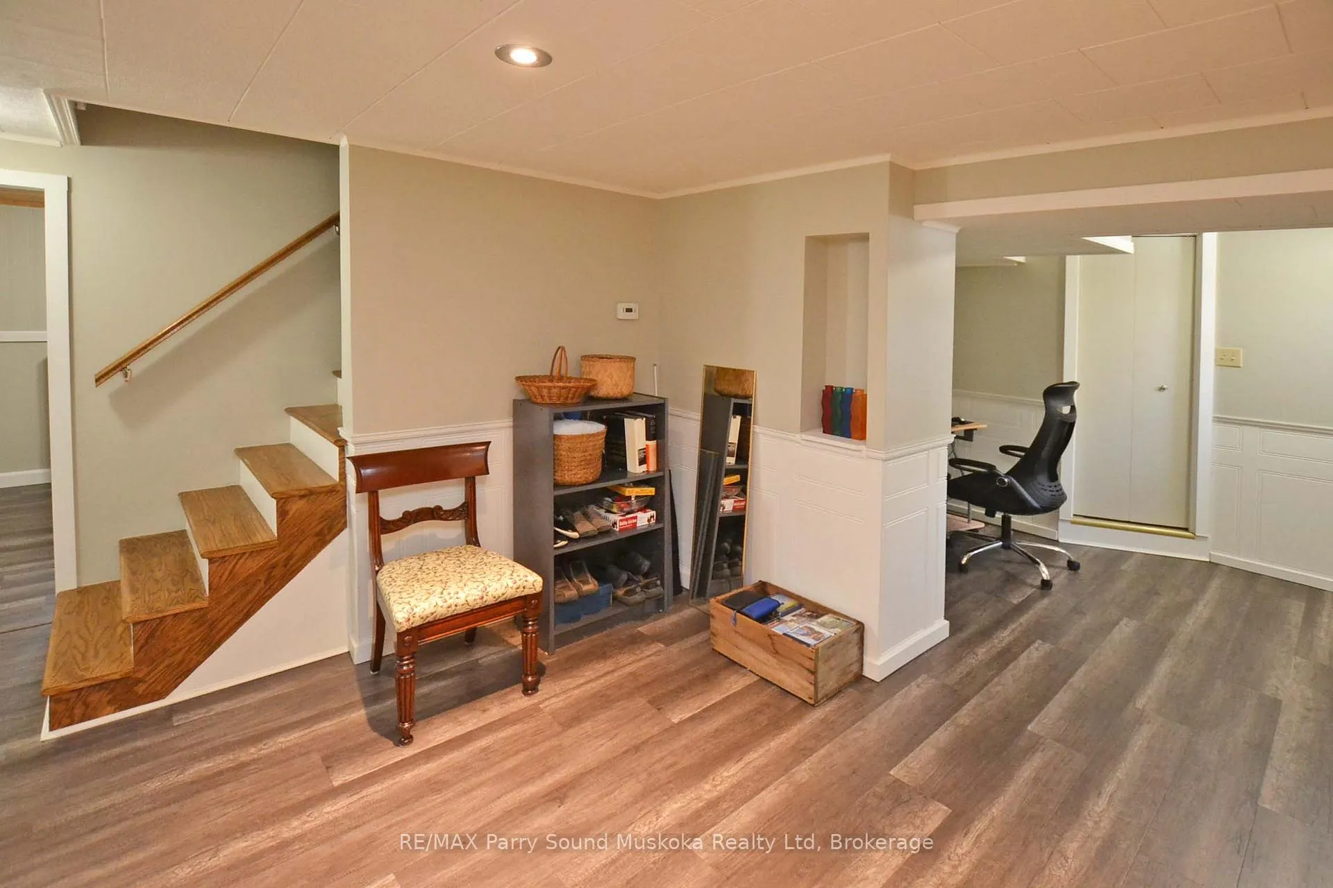 Photo 32 of 60 William Street, Parry Sound — HOMEH