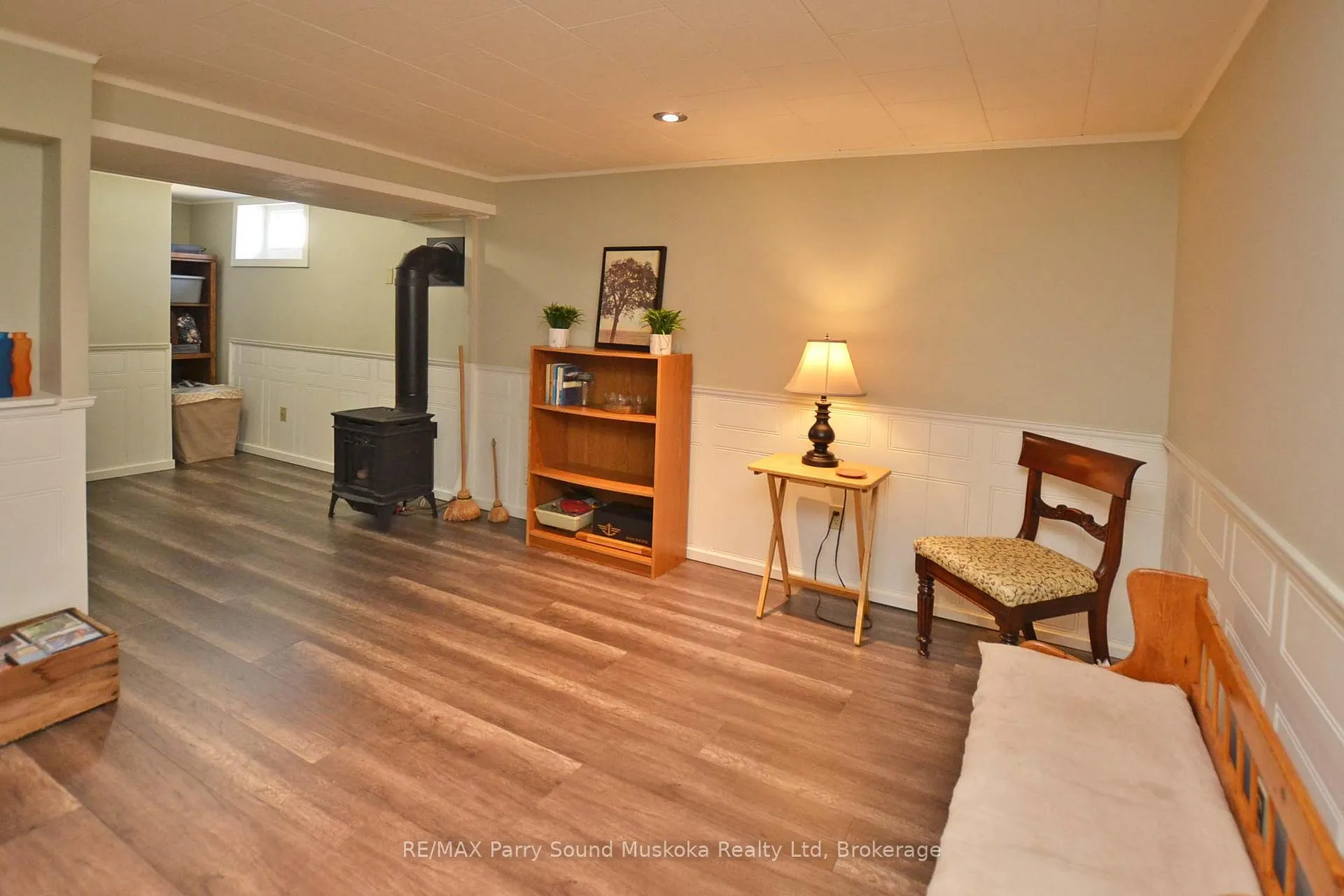 Photo 34 of 60 William Street, Parry Sound — HOMEH