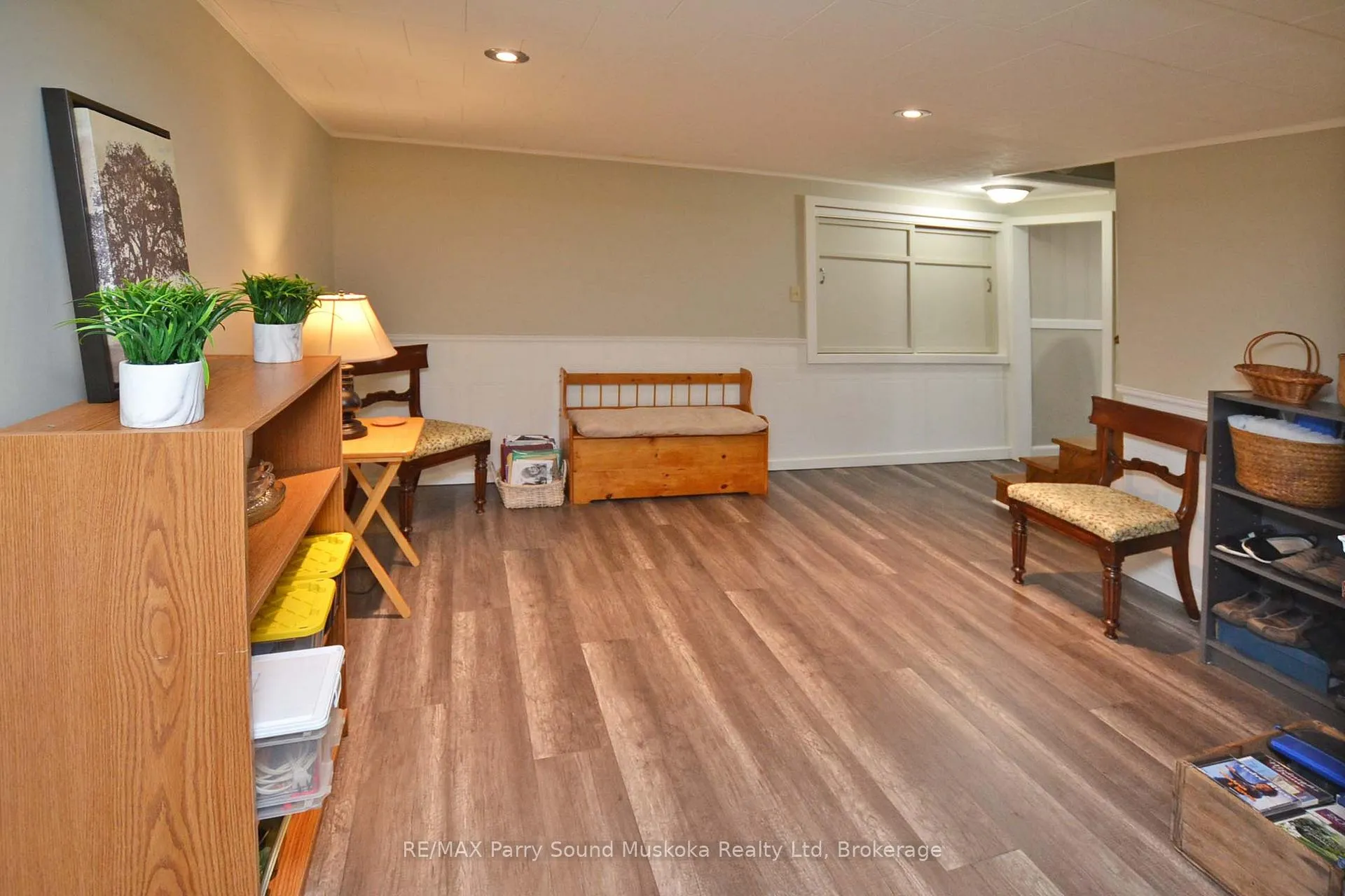 Photo 35 of 60 William Street, Parry Sound — HOMEH