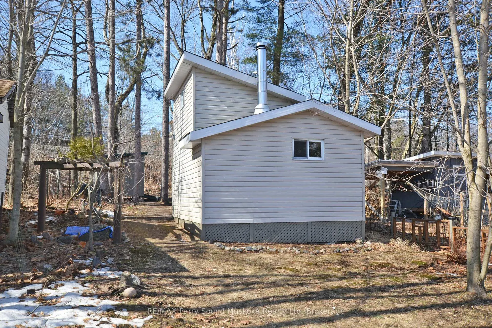 Photo 44 of 60 William Street, Parry Sound — HOMEH