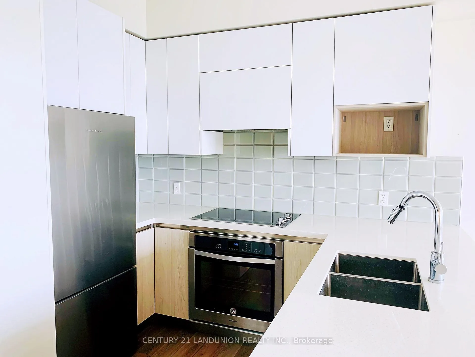 Photo 5 of Unit 1705, 15 Water Walk Drive, Markham, Unionville — HOMEH