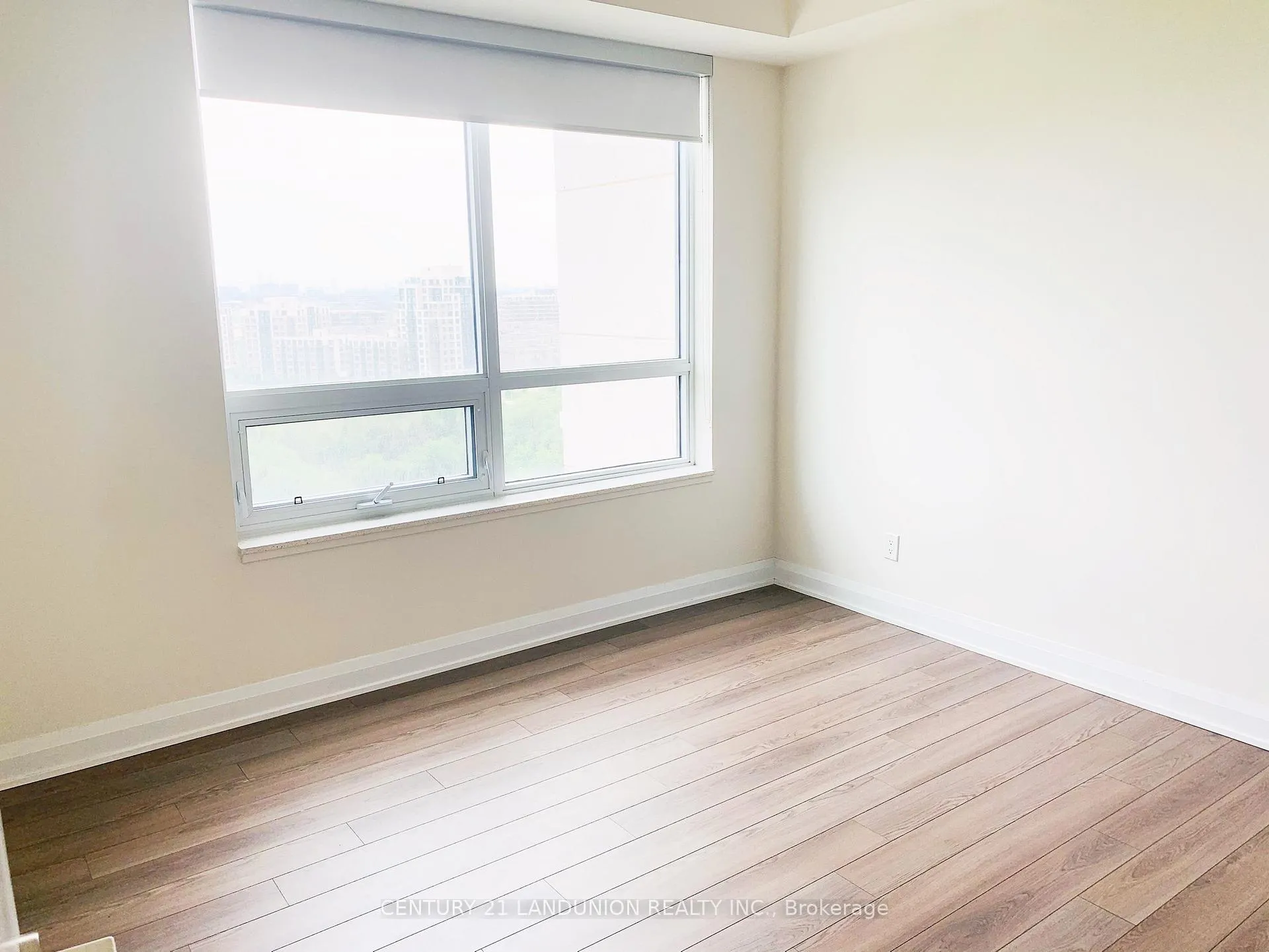 Photo 10 of Unit 1705, 15 Water Walk Drive, Markham, Unionville — HOMEH