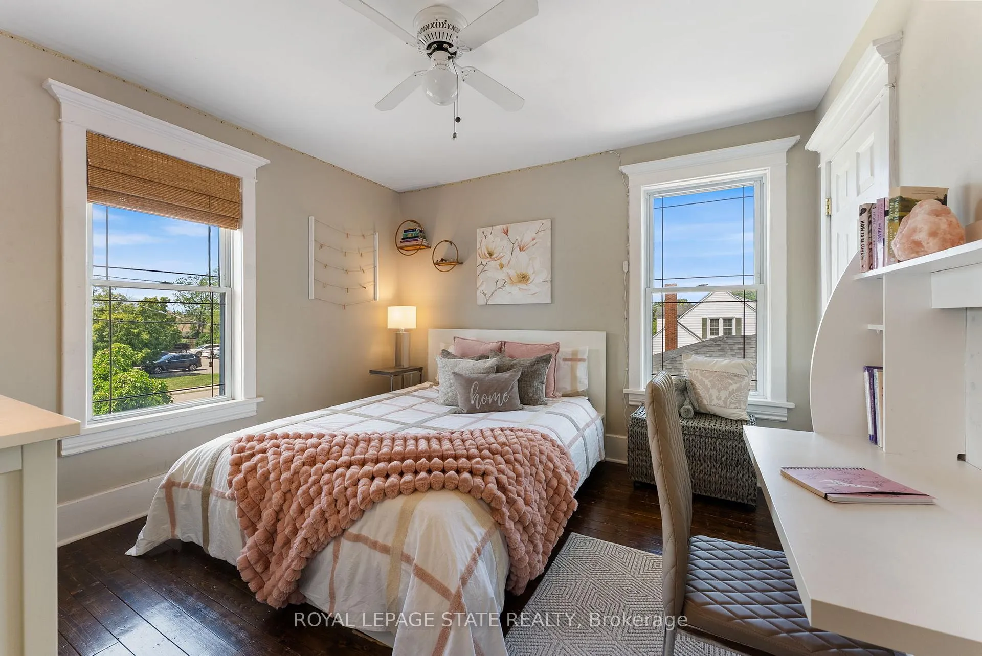 Photo 20 of 264 Winona Road, Hamilton, Stoney Creek — HOMEH