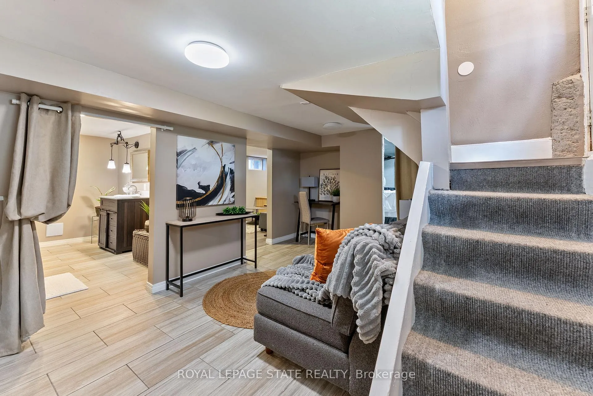 Photo 24 of 264 Winona Road, Hamilton, Stoney Creek — HOMEH