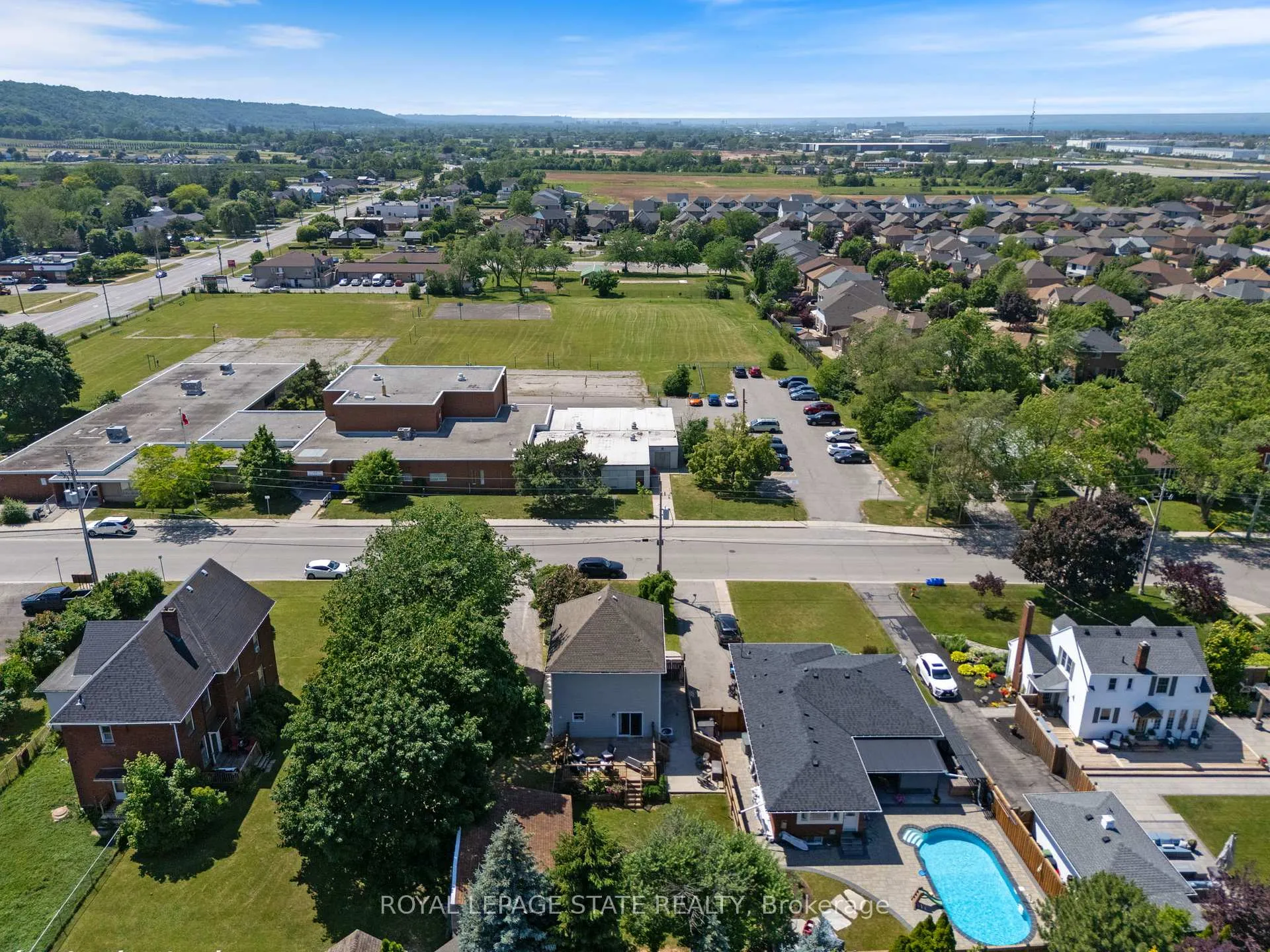 Photo 44 of 264 Winona Road, Hamilton, Stoney Creek — HOMEH
