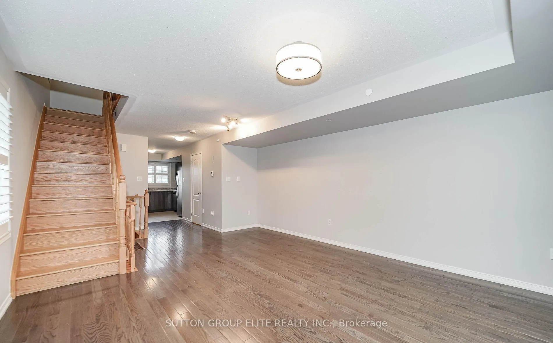 Photo 6 of 2364 Chevron Prince Path, Oshawa, Windfields — HOMEH