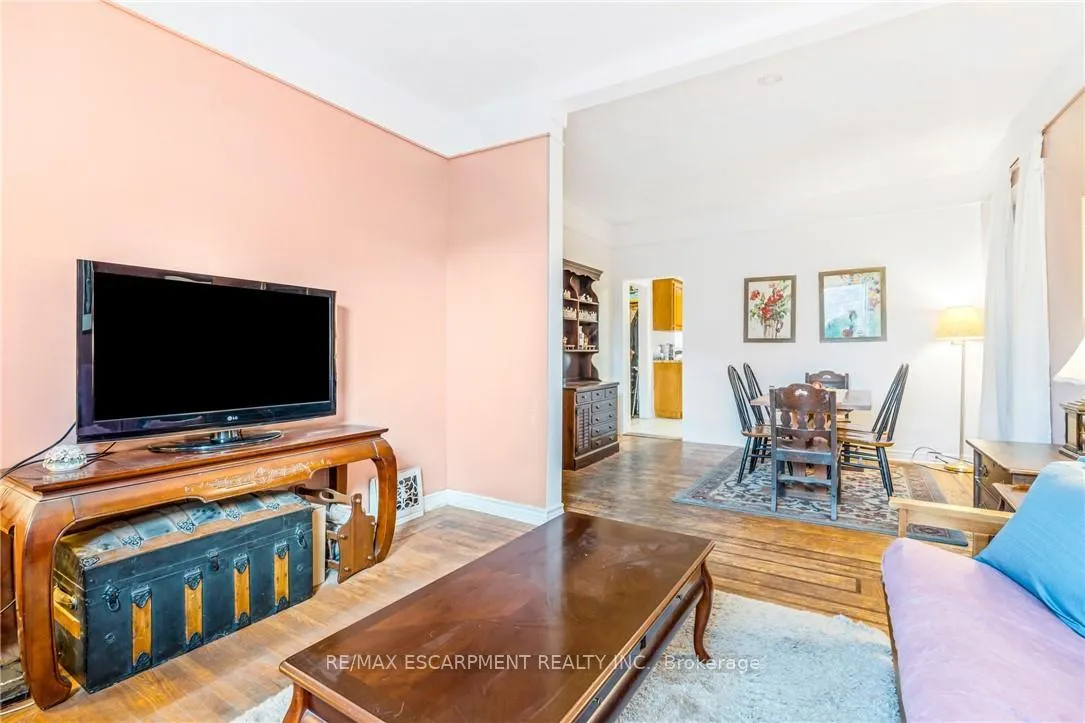 Photo 3 of 528 Hughson Street N, Hamilton, North End — HOMEH