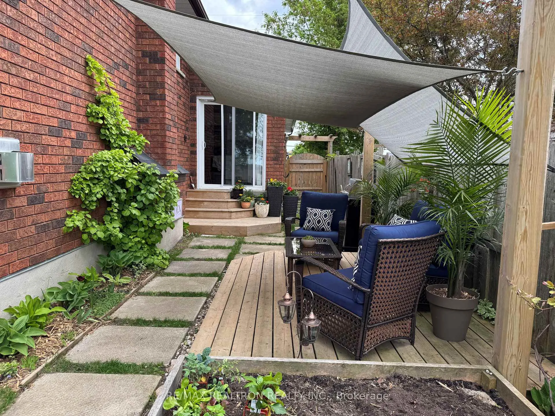 Photo 34 of 172 Queen Street W, Springwater, Elmvale — HOMEH