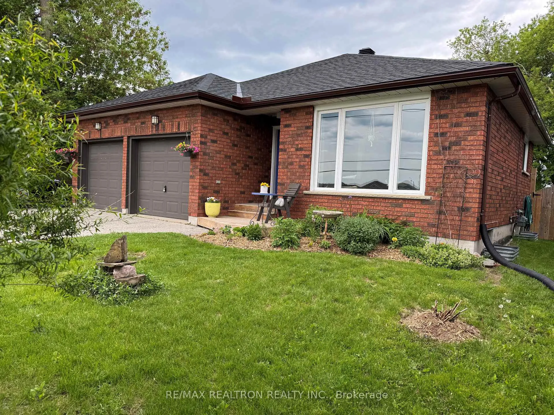 Photo 38 of 172 Queen Street W, Springwater, Elmvale — HOMEH
