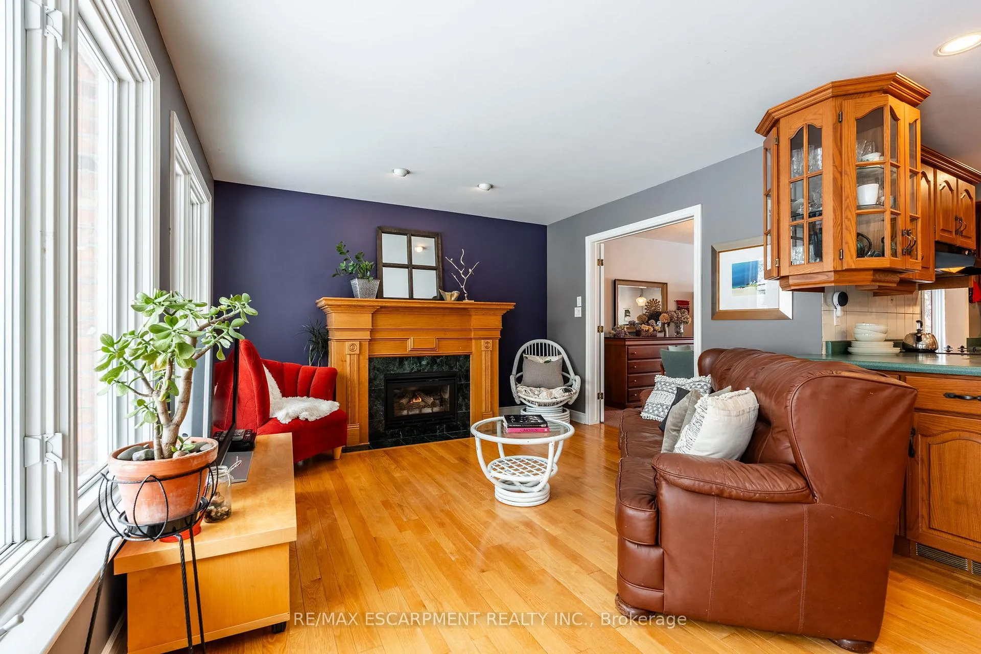Photo 14 of 9 Martingrove Drive, Hamilton, Dundas — HOMEH
