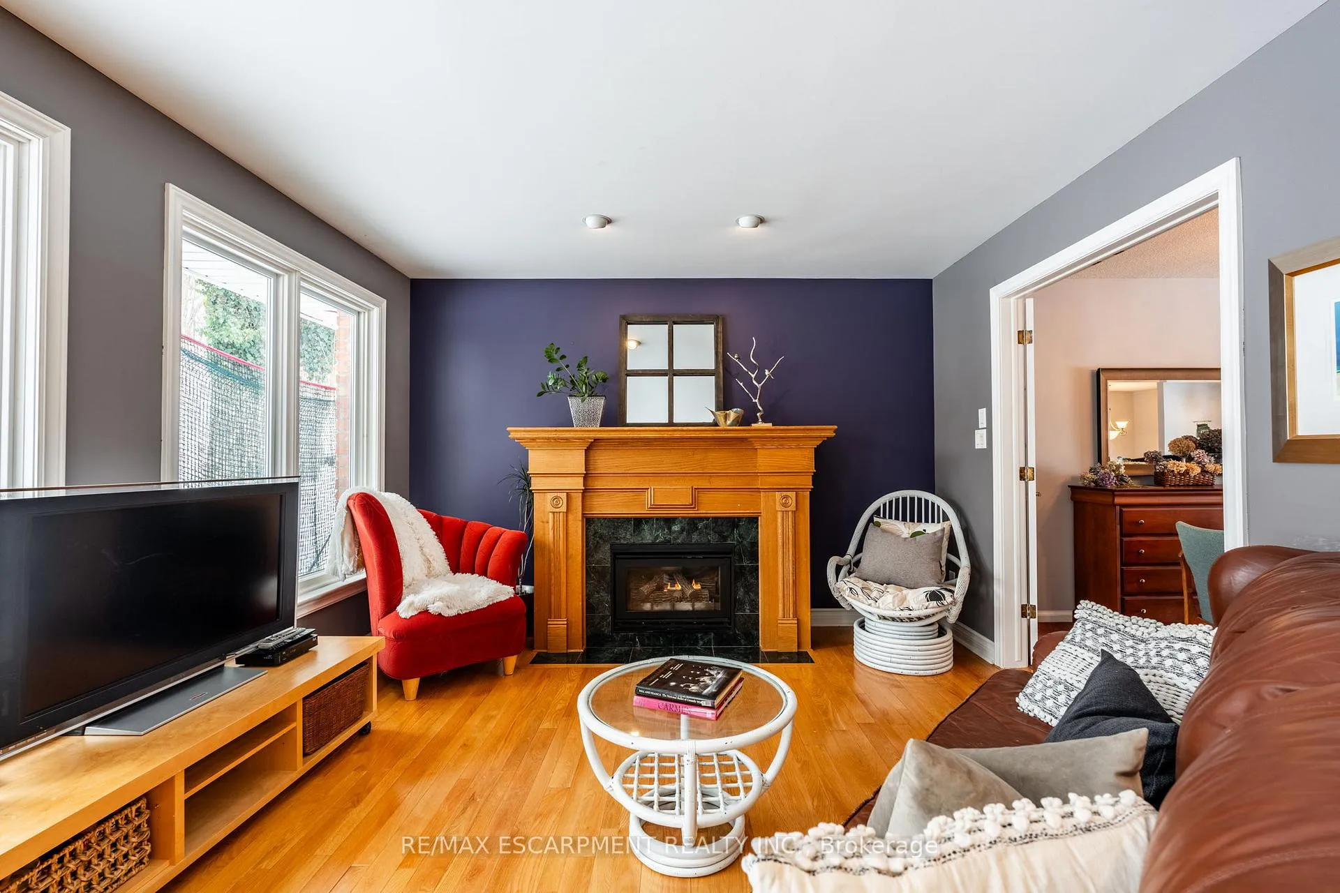 Photo 15 of 9 Martingrove Drive, Hamilton, Dundas — HOMEH
